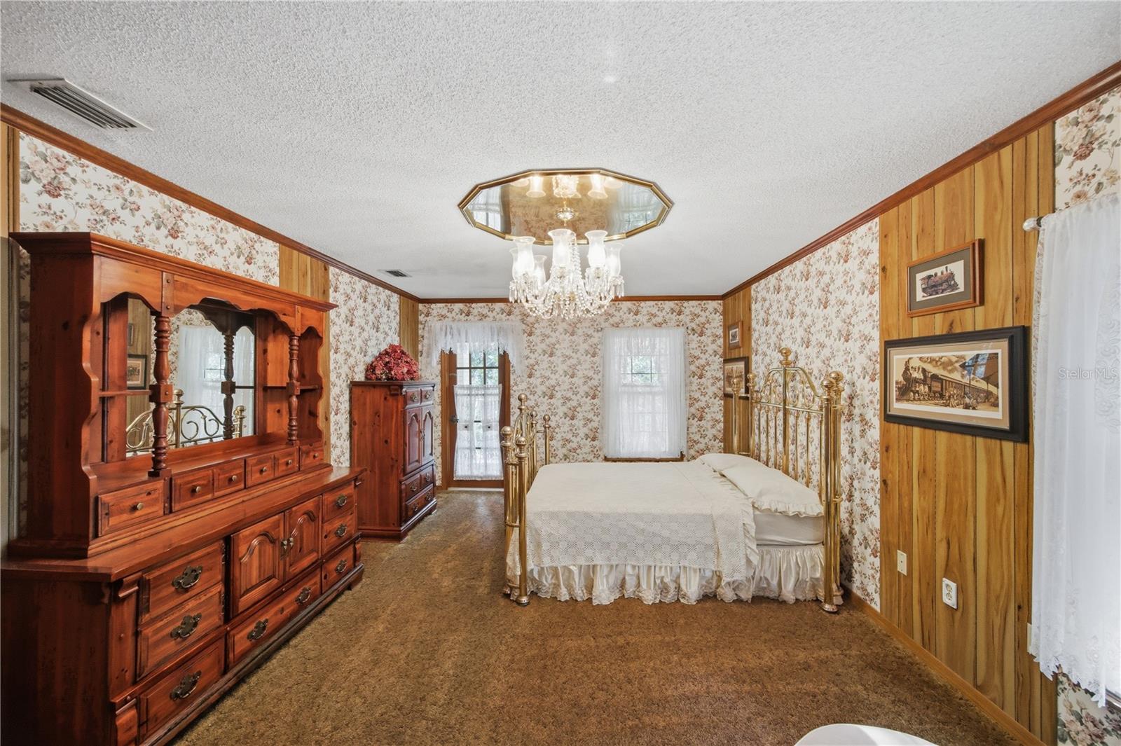 TAMPA & TARPON SPGS LAND CO - Residential