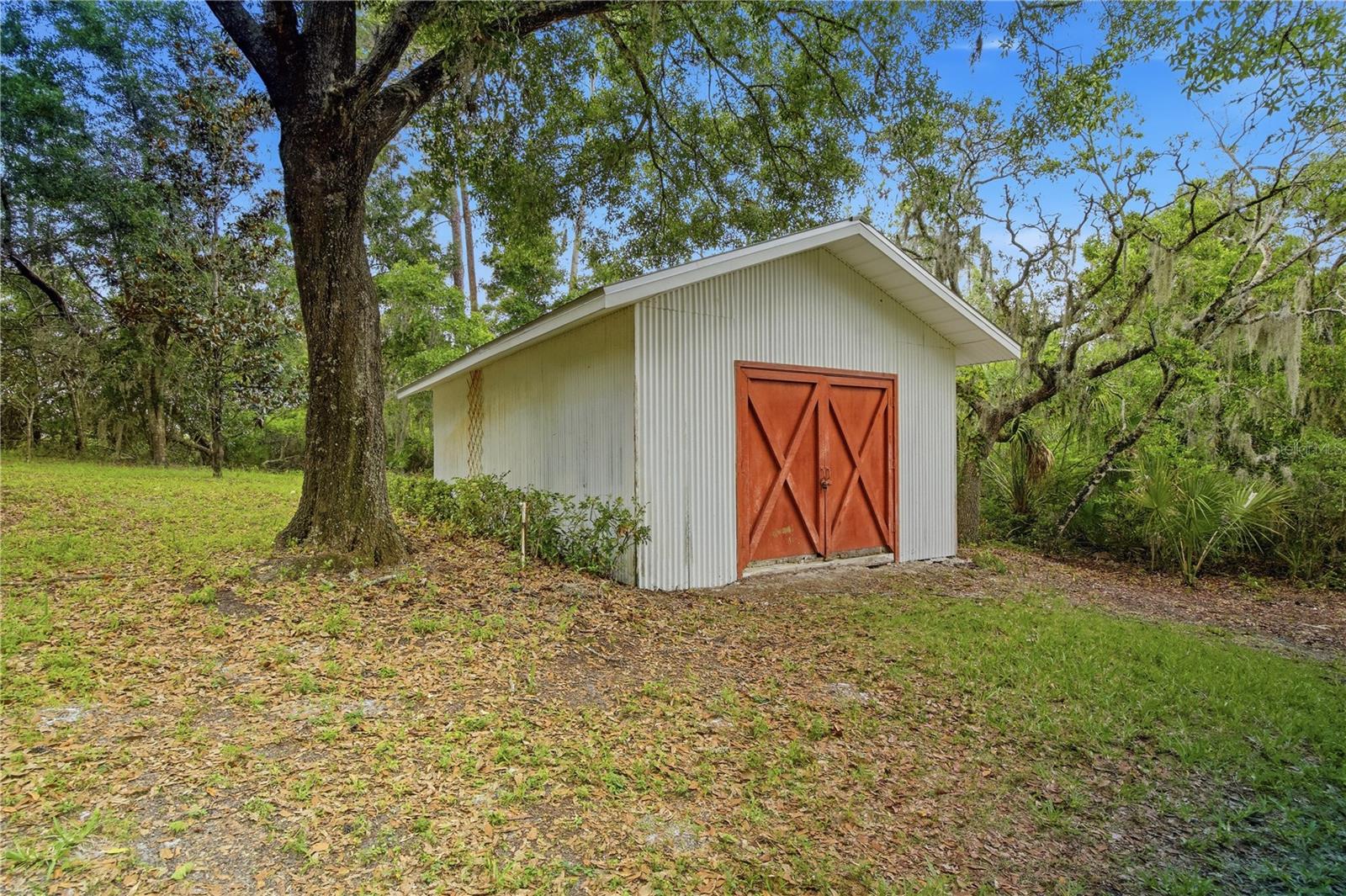 TAMPA & TARPON SPGS LAND CO - Residential