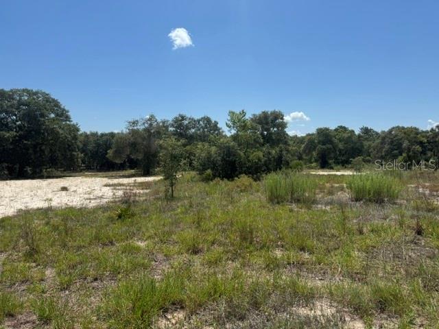 RAINBOW LAKES ESTATE - Land