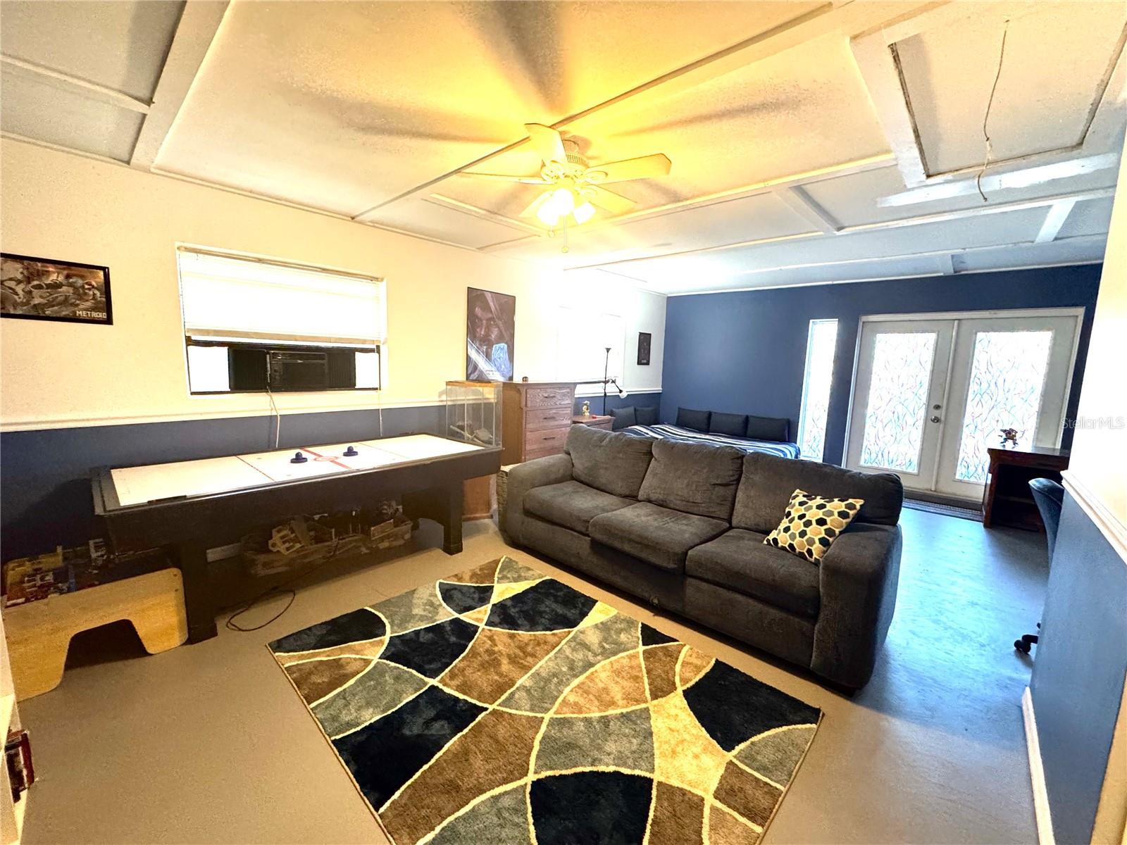 ROVAN FARMS - Residential
