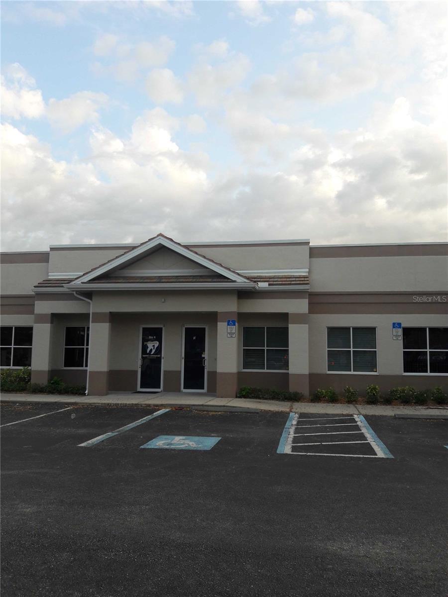 Professional high traffic area, multiuse unit with office space in the front and warehouse space in the back, flexible and expandable space, heavy duty shelves in warehouse space is forklift ready, loft storage, expandable office area.
Large garage door with semi truck access in the back.
Easy access to I-75.