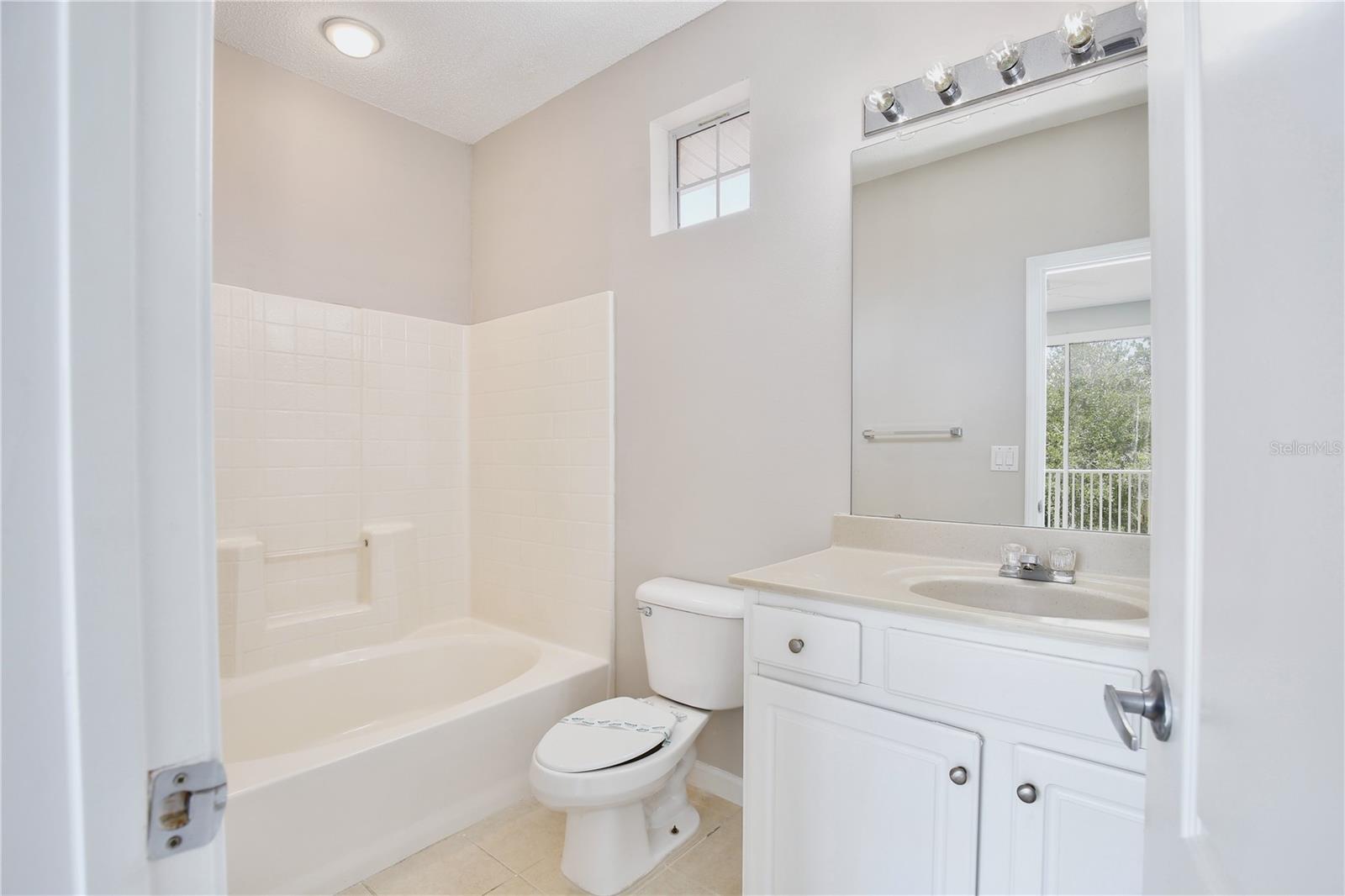 VILLANOVA AT HUNTERS CREEK CONDOMINIUM - Residential