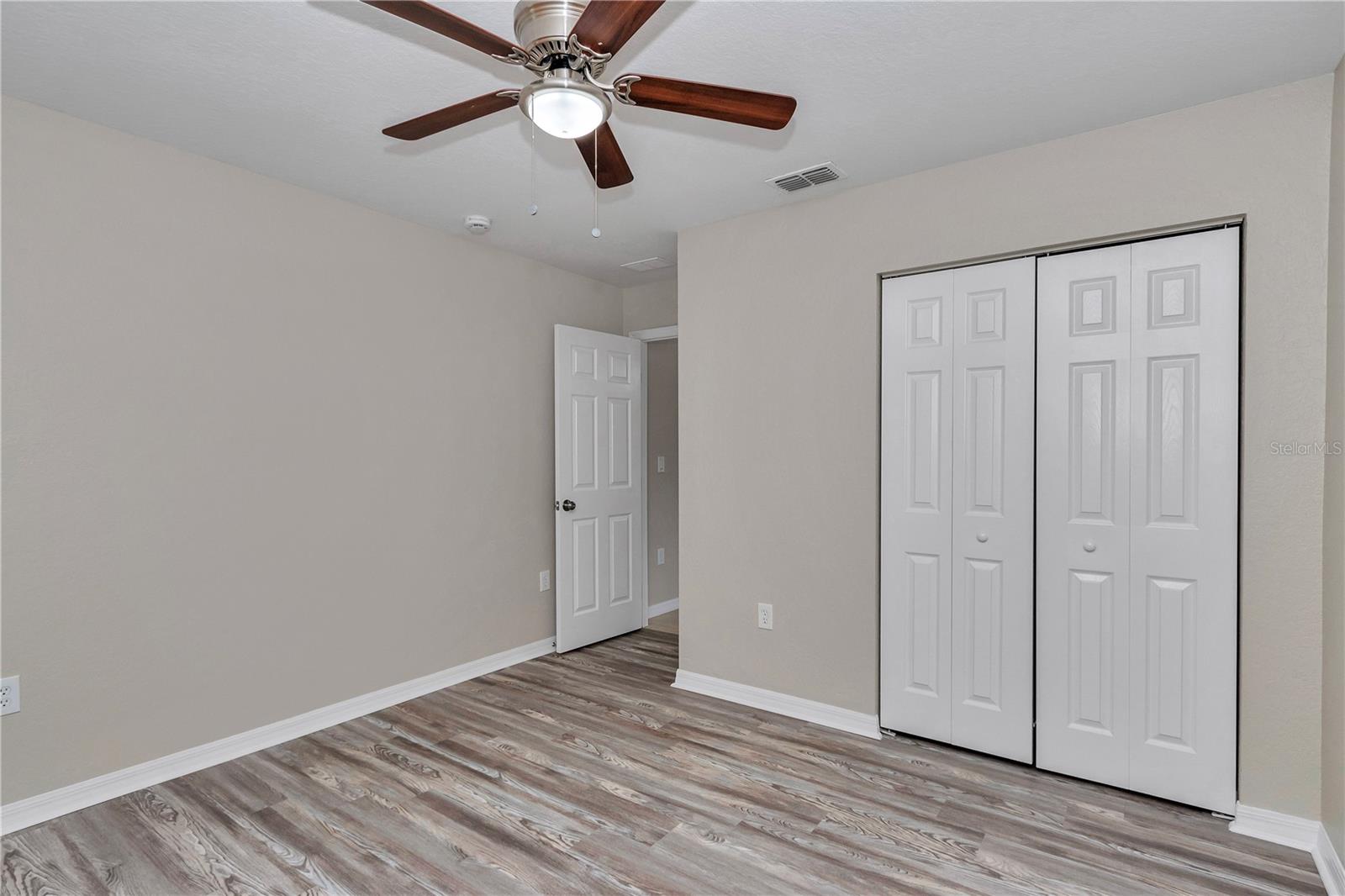 WILLISTON HLNDS - Residential