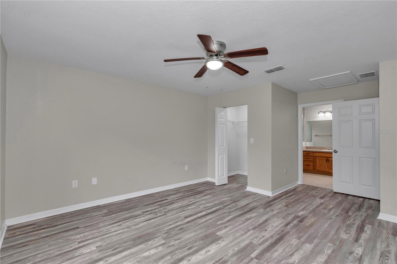 WILLISTON HLNDS - Residential
