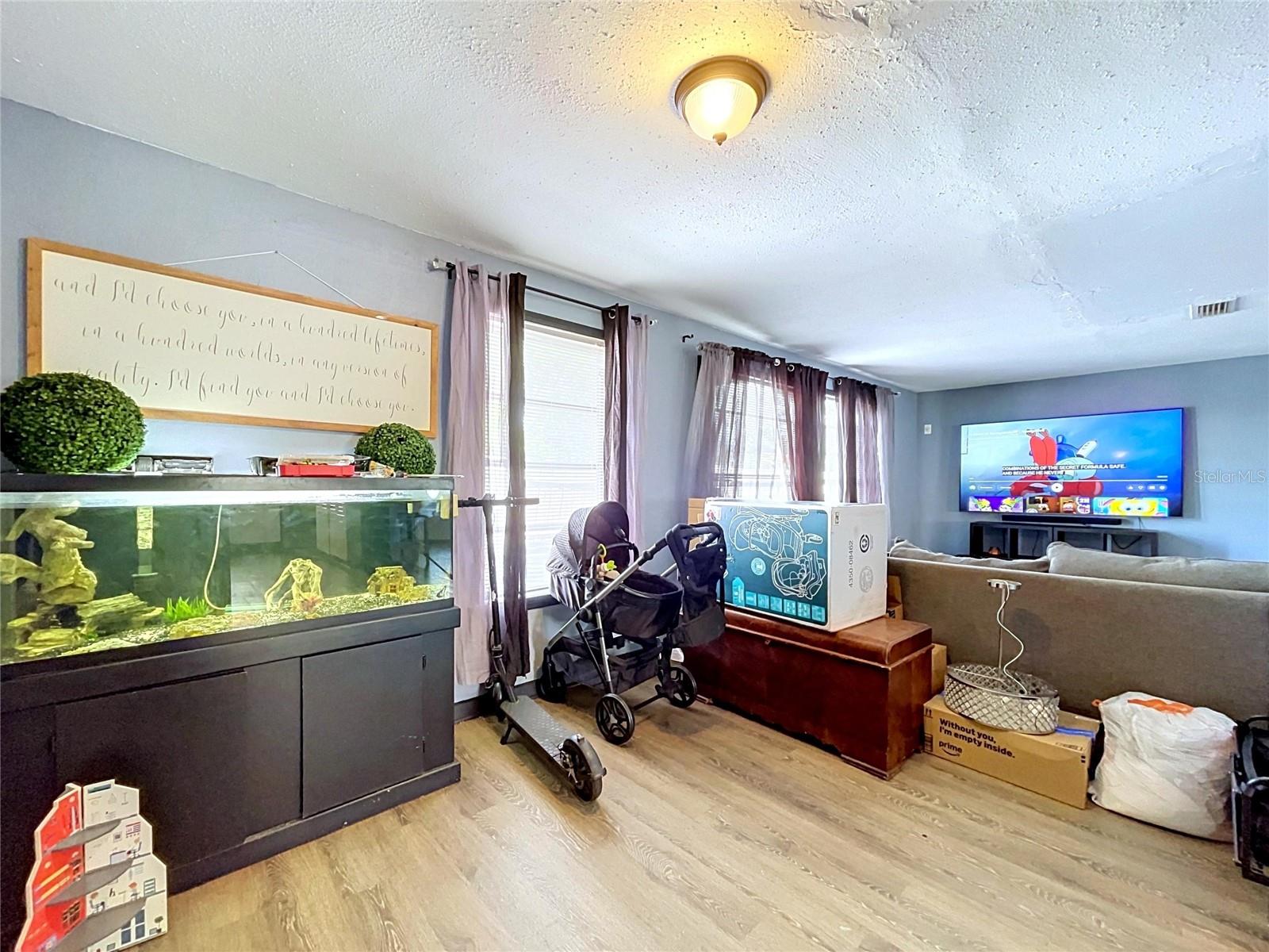 BAYOU HEIGHTS HANLONS - Residential