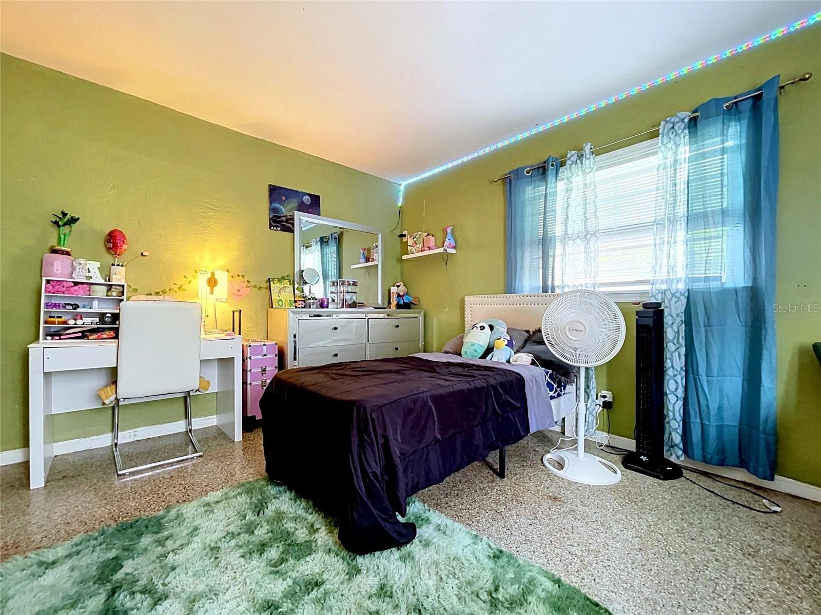 BAYOU HEIGHTS HANLONS - Residential