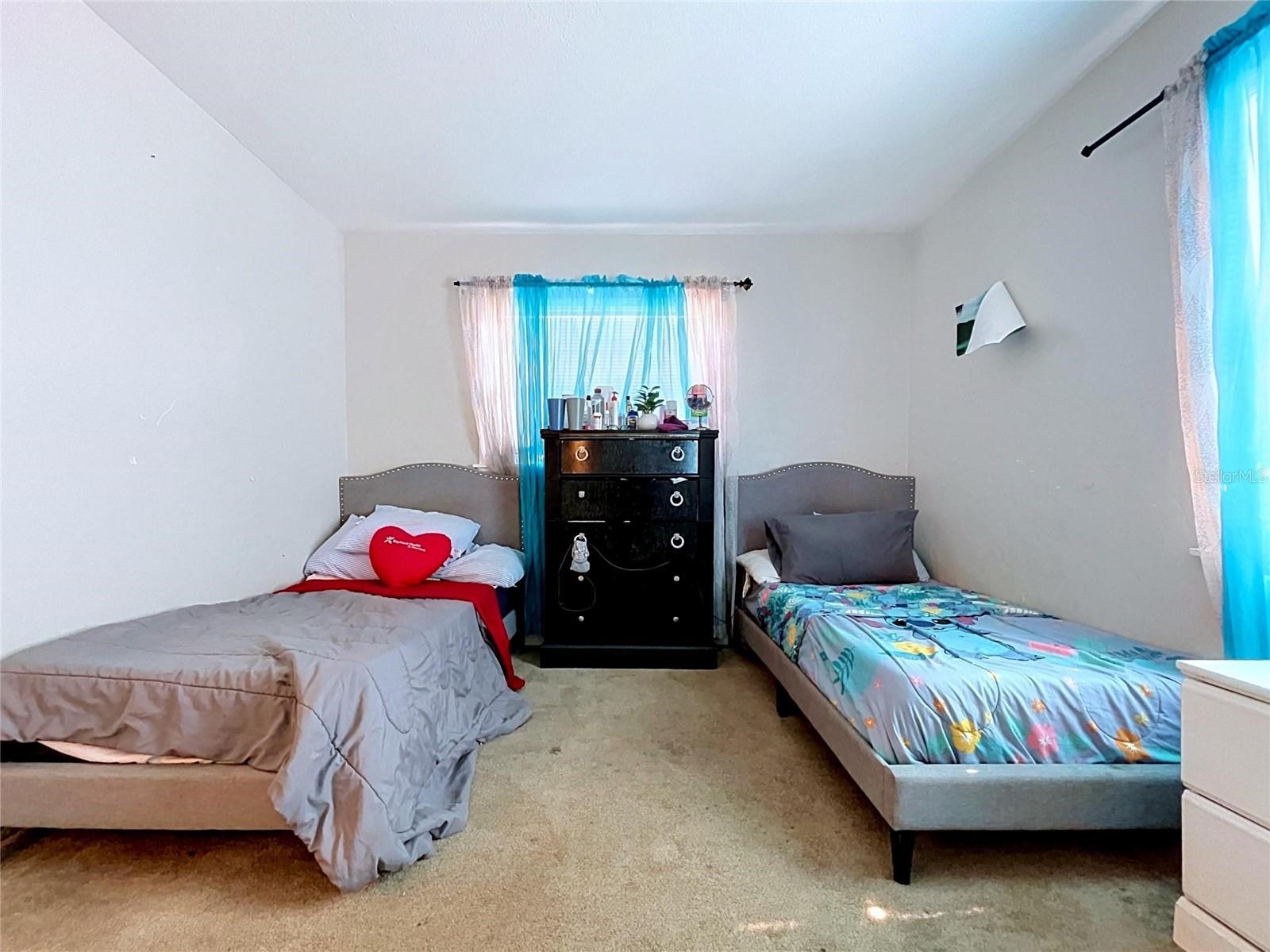 BAYOU HEIGHTS HANLONS - Residential