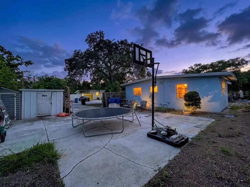 BAYOU HEIGHTS HANLONS - Residential