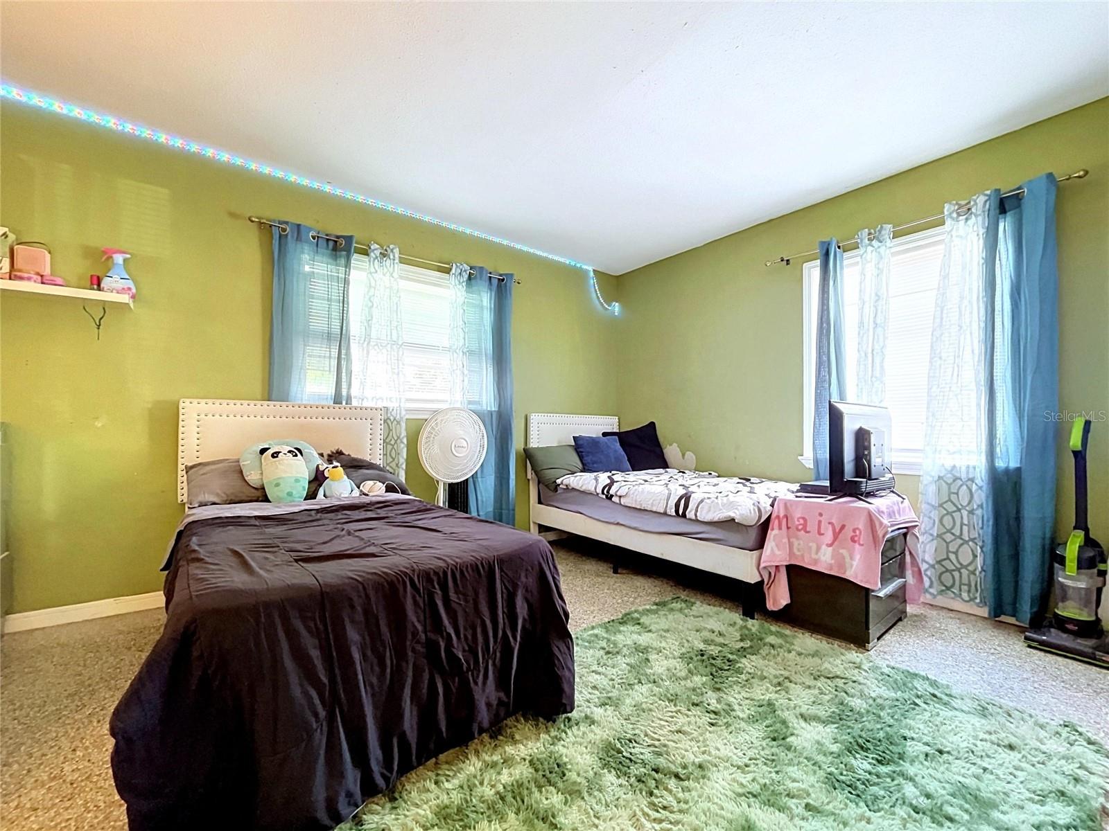 BAYOU HEIGHTS HANLONS - Residential