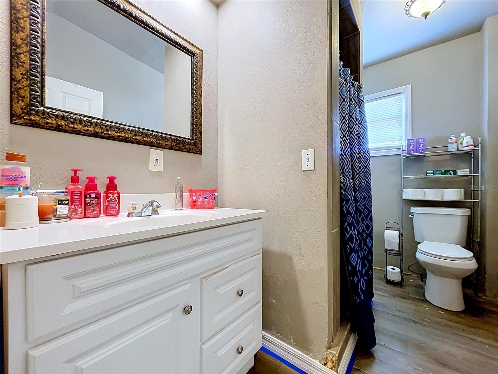 BAYOU HEIGHTS HANLONS - Residential