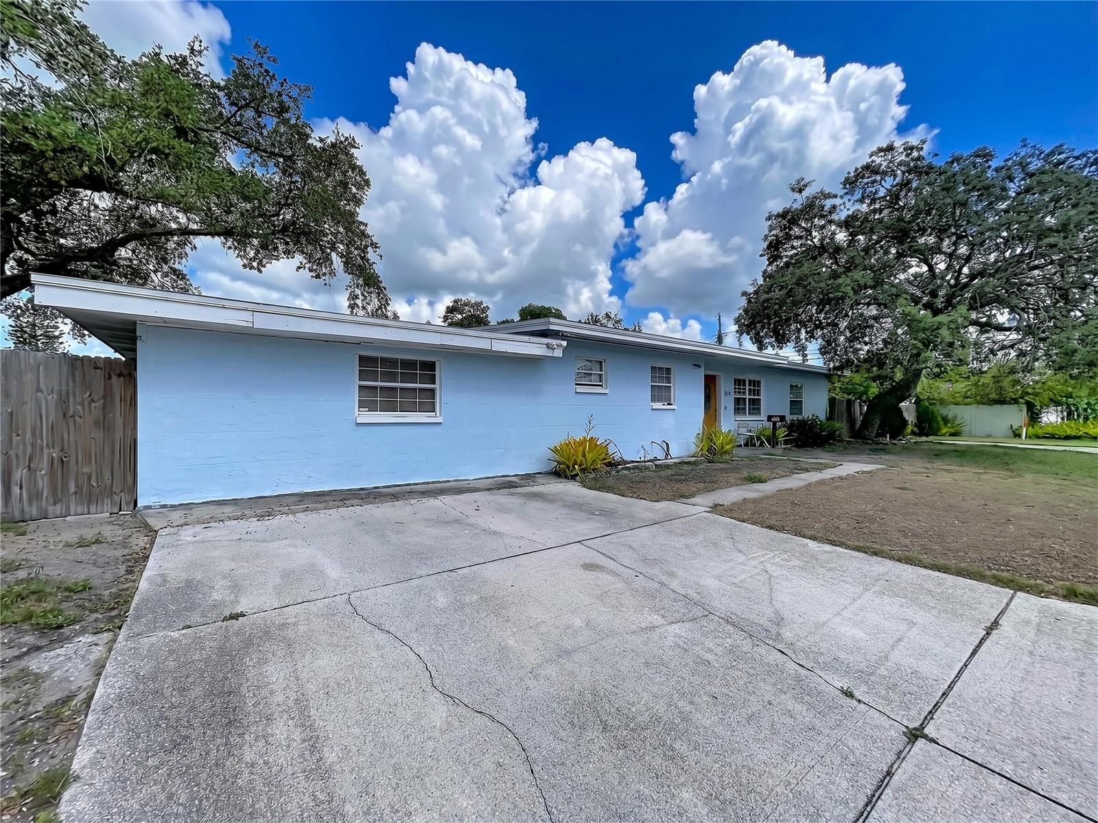 BAYOU HEIGHTS HANLONS - Residential