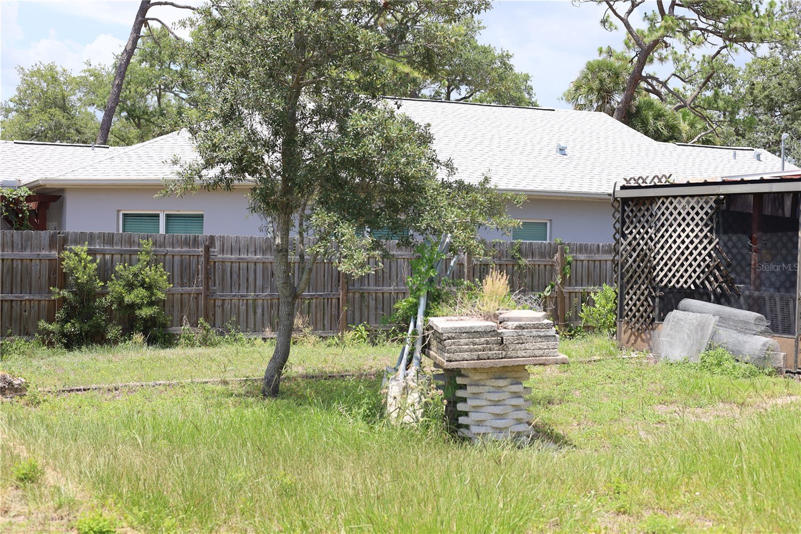 RIVERSIDE ESTATES - Residential