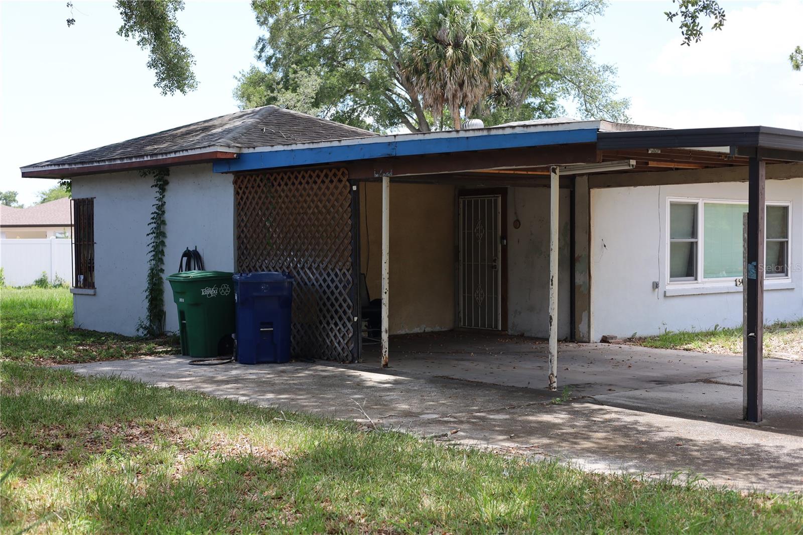 RIVERSIDE ESTATES - Residential