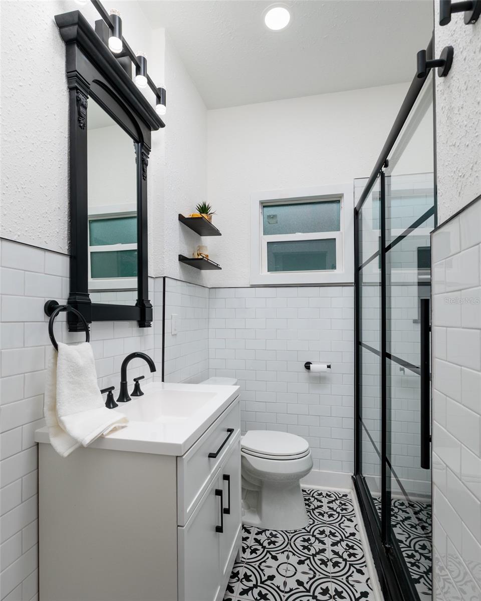 COLONIAL HEIGHTS & 2ND ADD - Residential