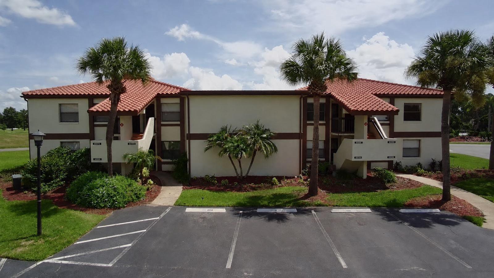 WILLOWPOINTE CONDO PH 01 - Residential
