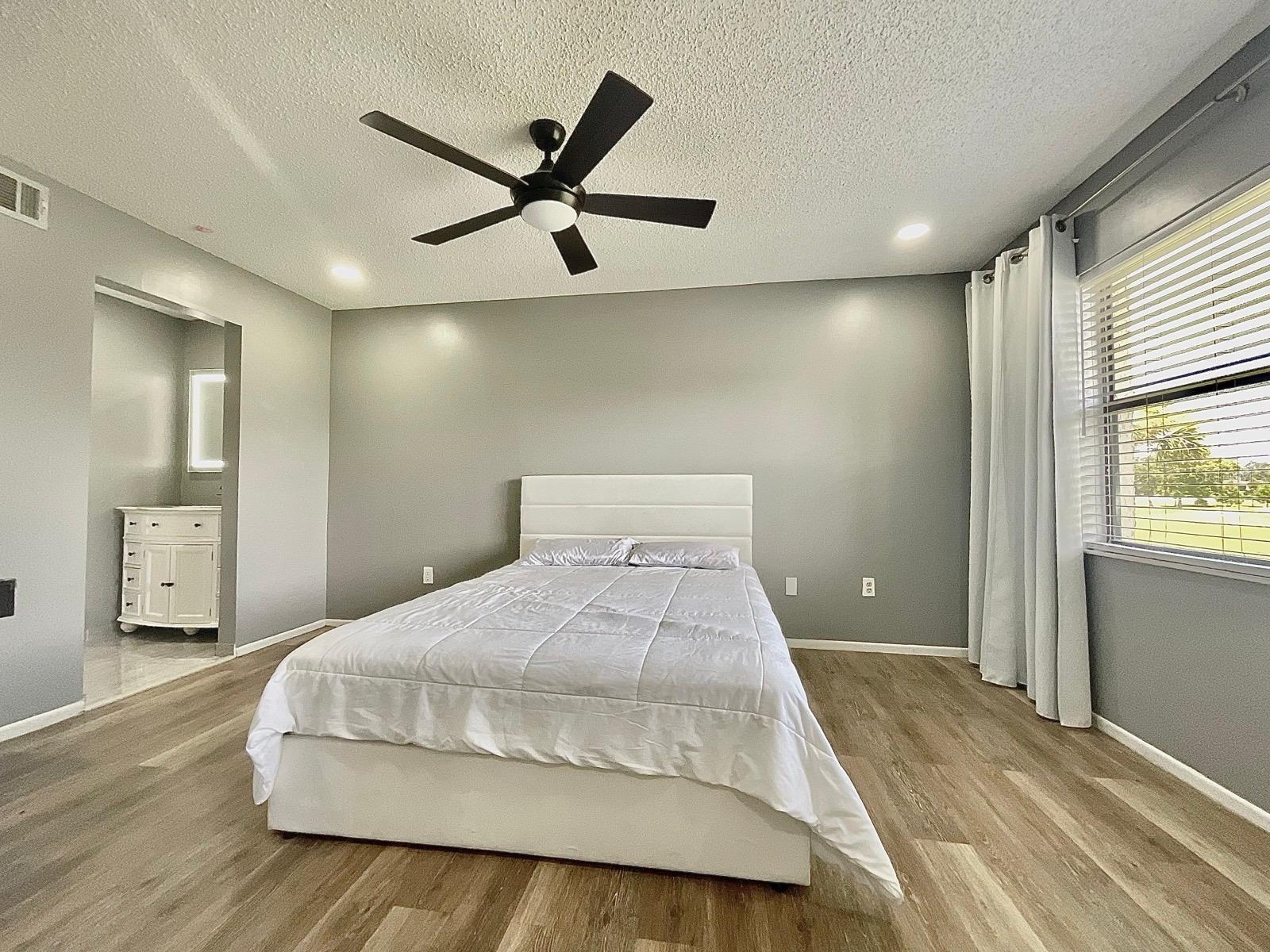 WILLOWPOINTE CONDO PH 01 - Residential