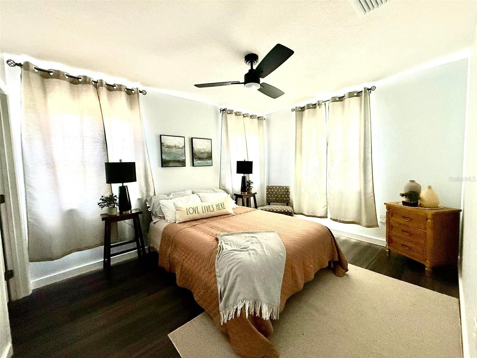 WHISPERING HILLS - Residential