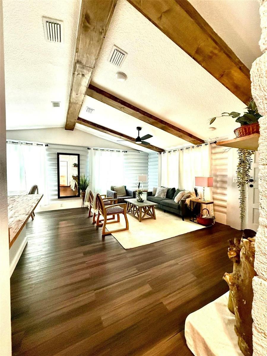 WHISPERING HILLS - Residential