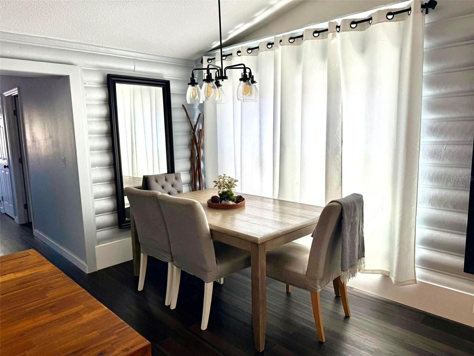 WHISPERING HILLS - Residential