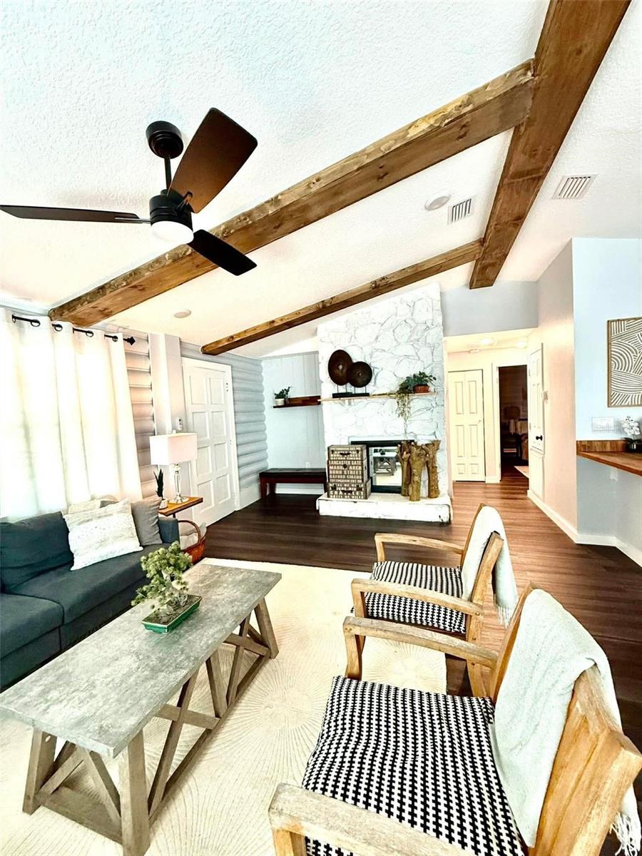 WHISPERING HILLS - Residential