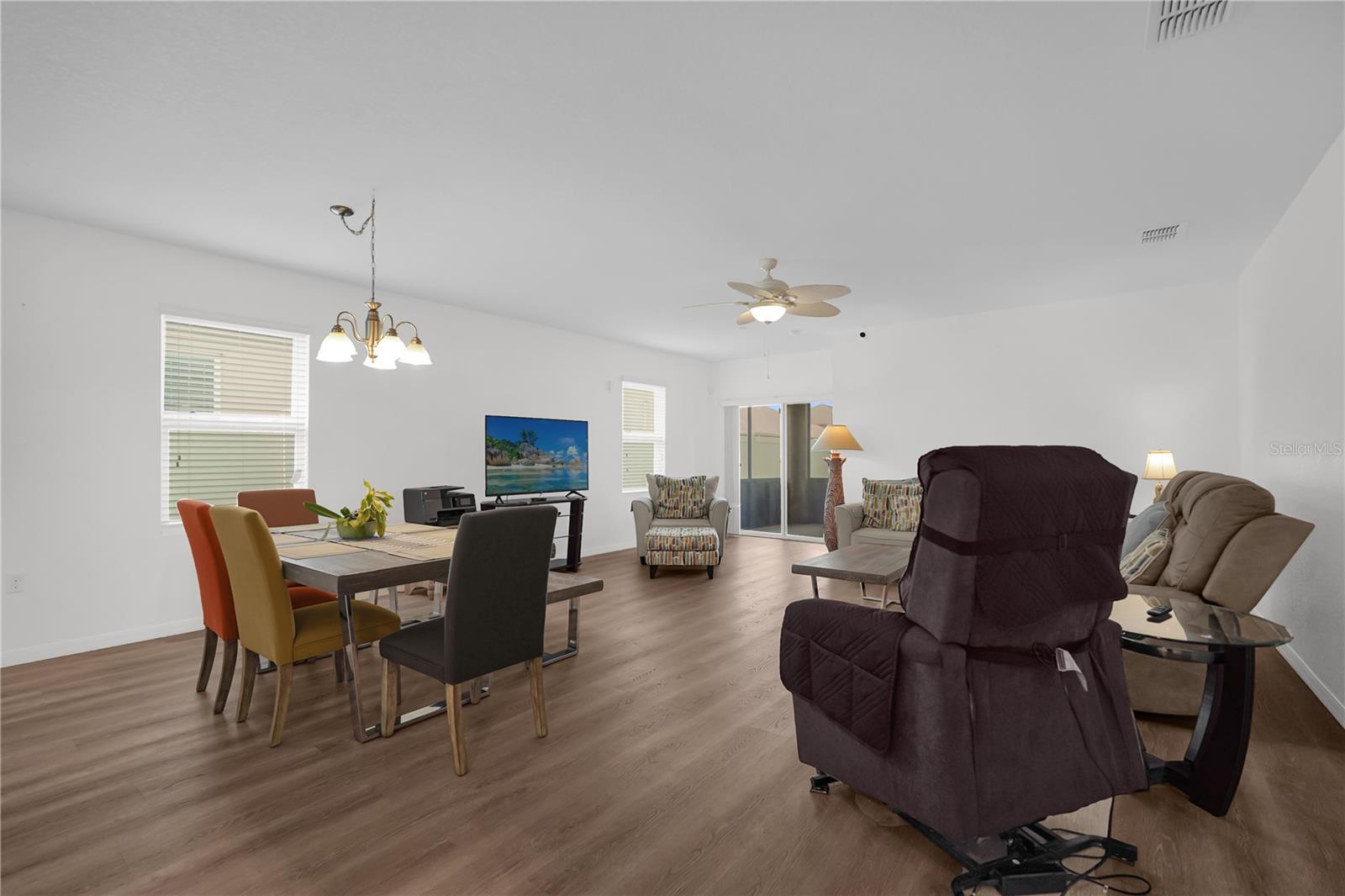 LAKE SMART ESTATES - Residential