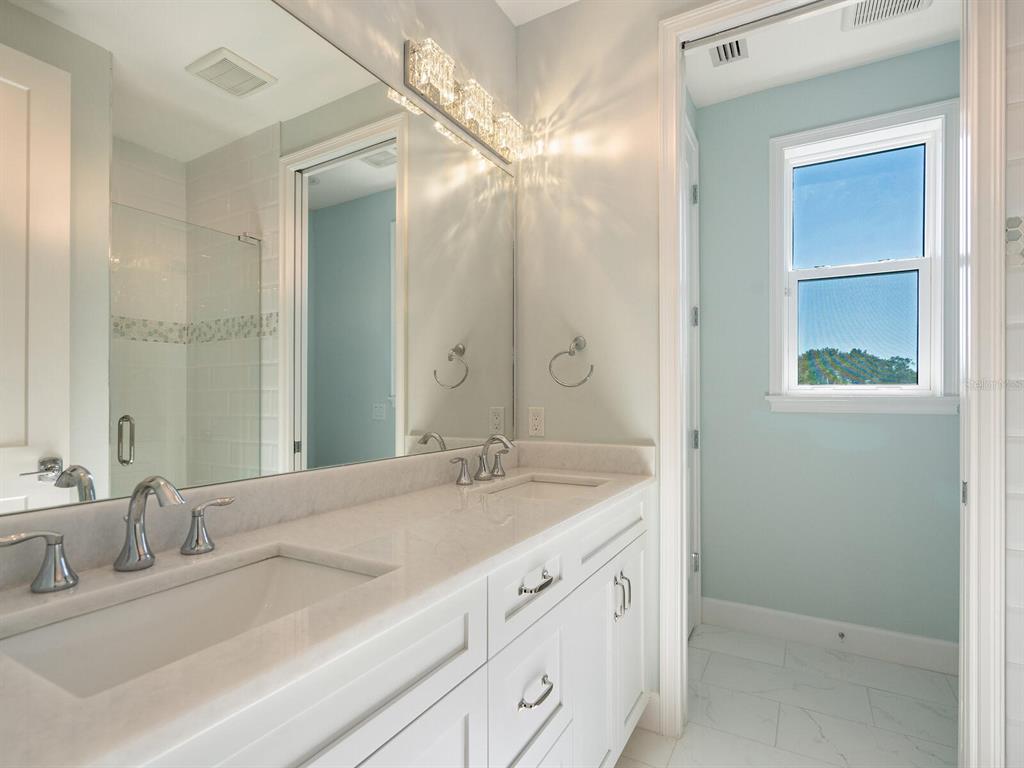SARA SANDS - Residential