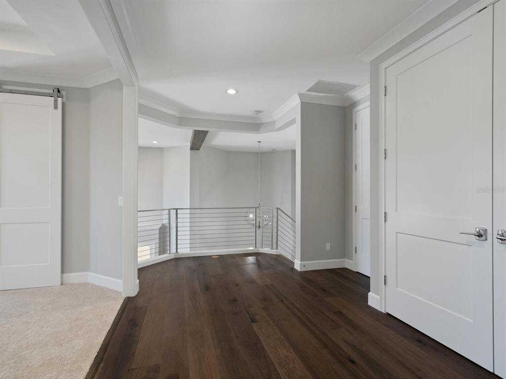 SARA SANDS - Residential