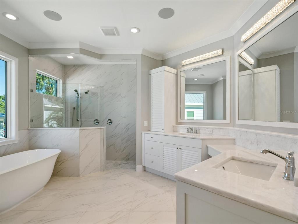 SARA SANDS - Residential