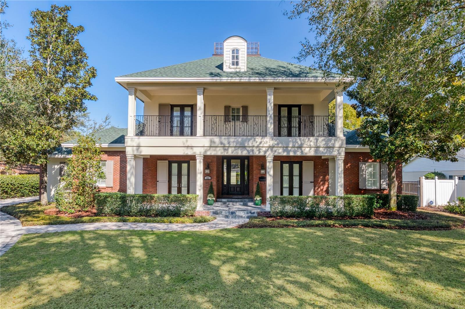 CHARMONT - Residential