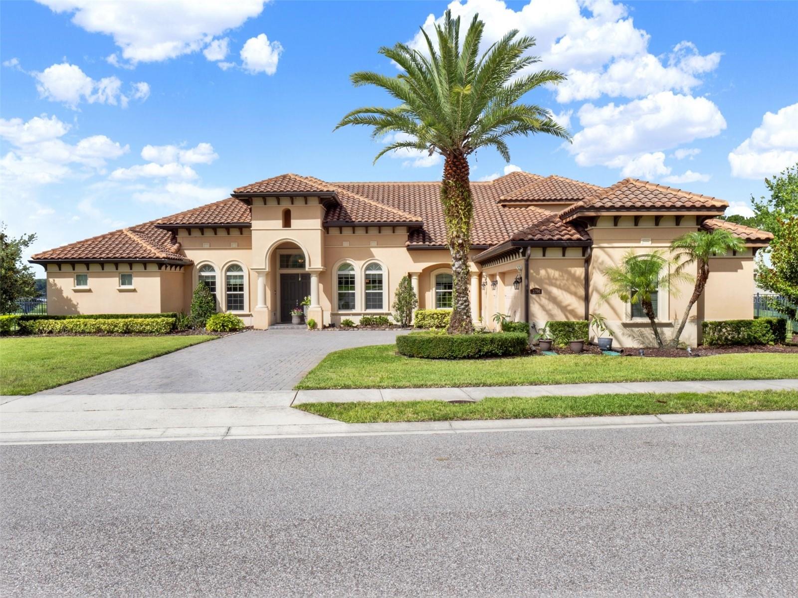 STEEPLE CHASE - Residential