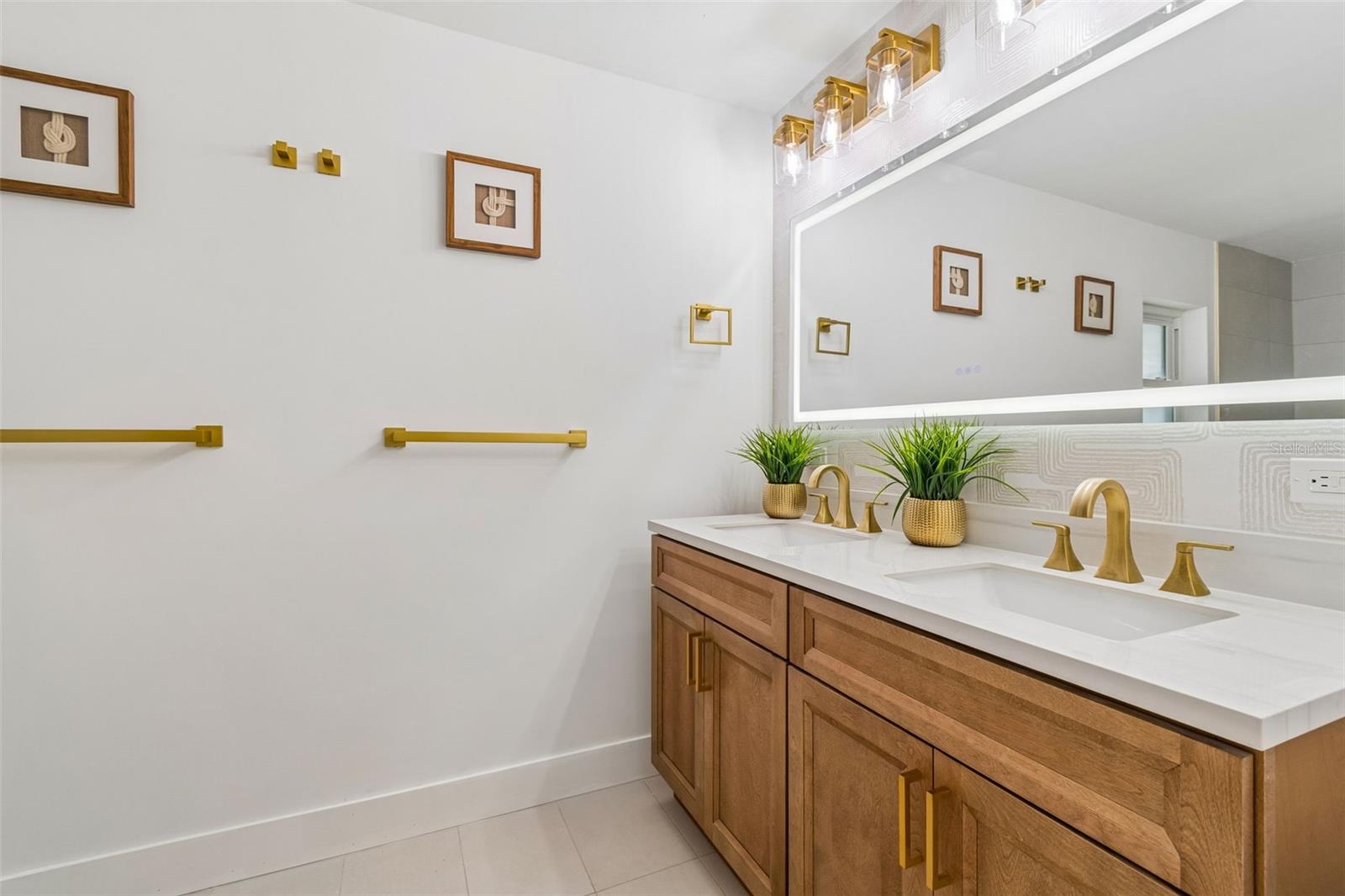 DOVE HOLLOW-UNIT I - Residential