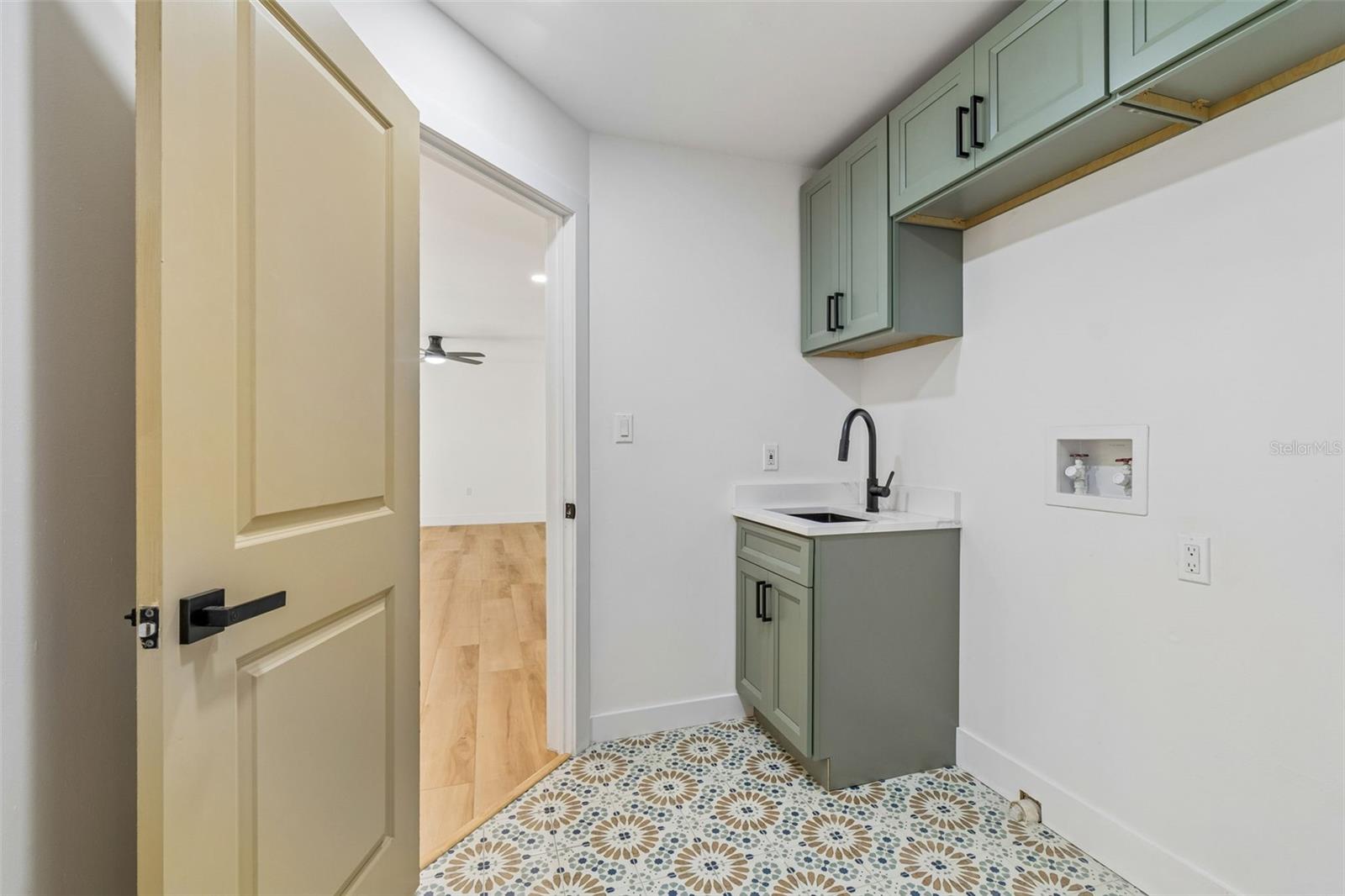 DOVE HOLLOW-UNIT I - Residential