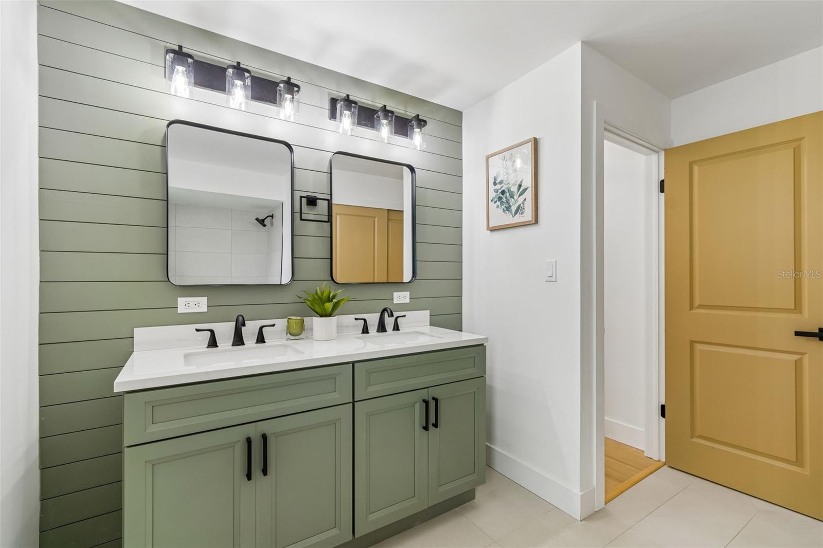 DOVE HOLLOW-UNIT I - Residential