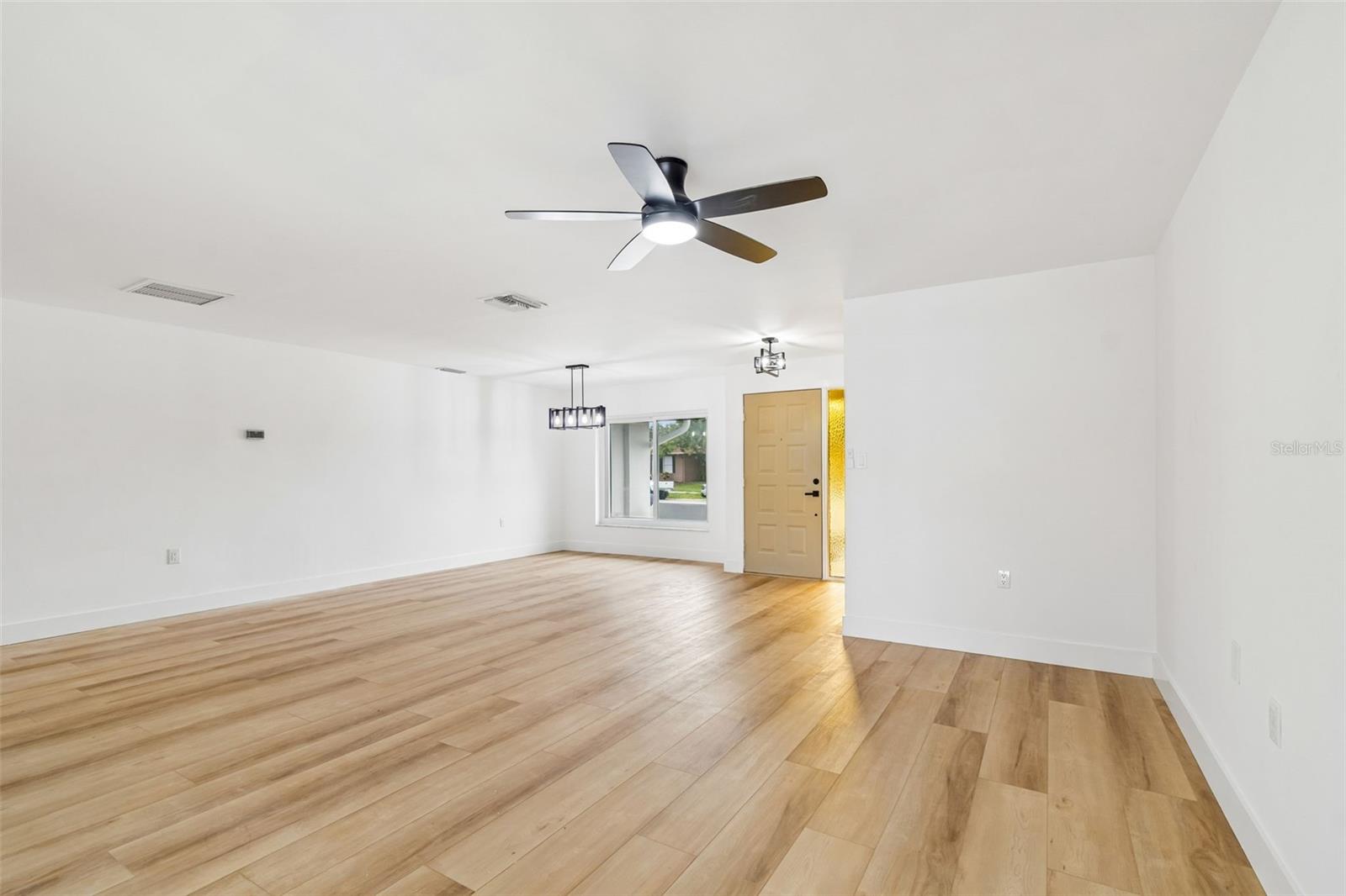 DOVE HOLLOW-UNIT I - Residential