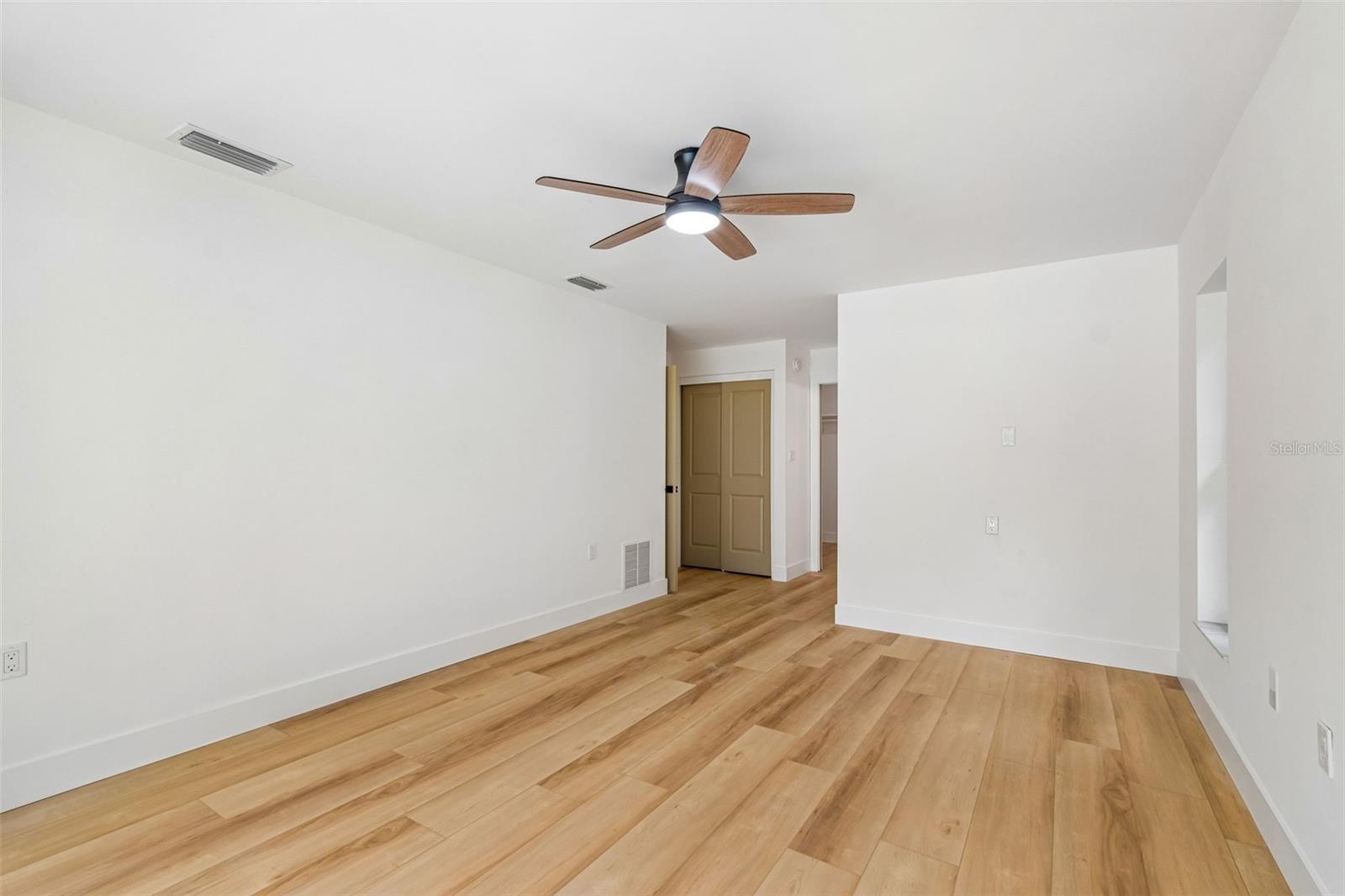 DOVE HOLLOW-UNIT I - Residential