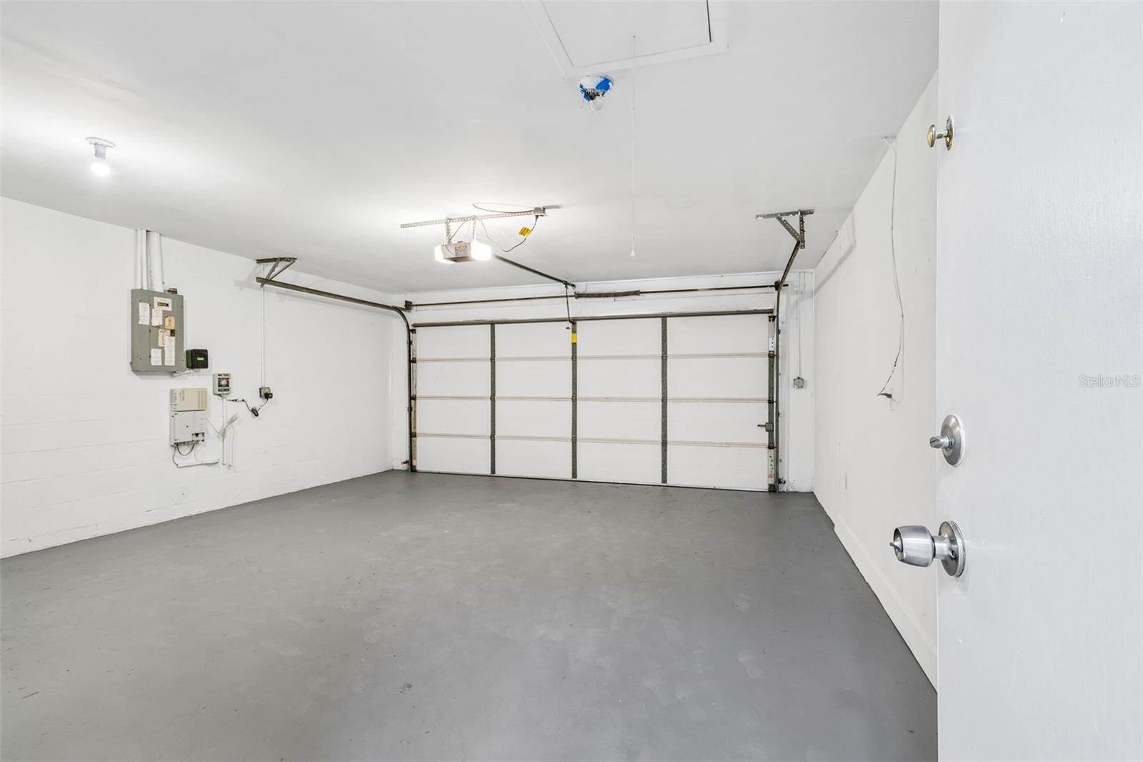 DOVE HOLLOW-UNIT I - Residential