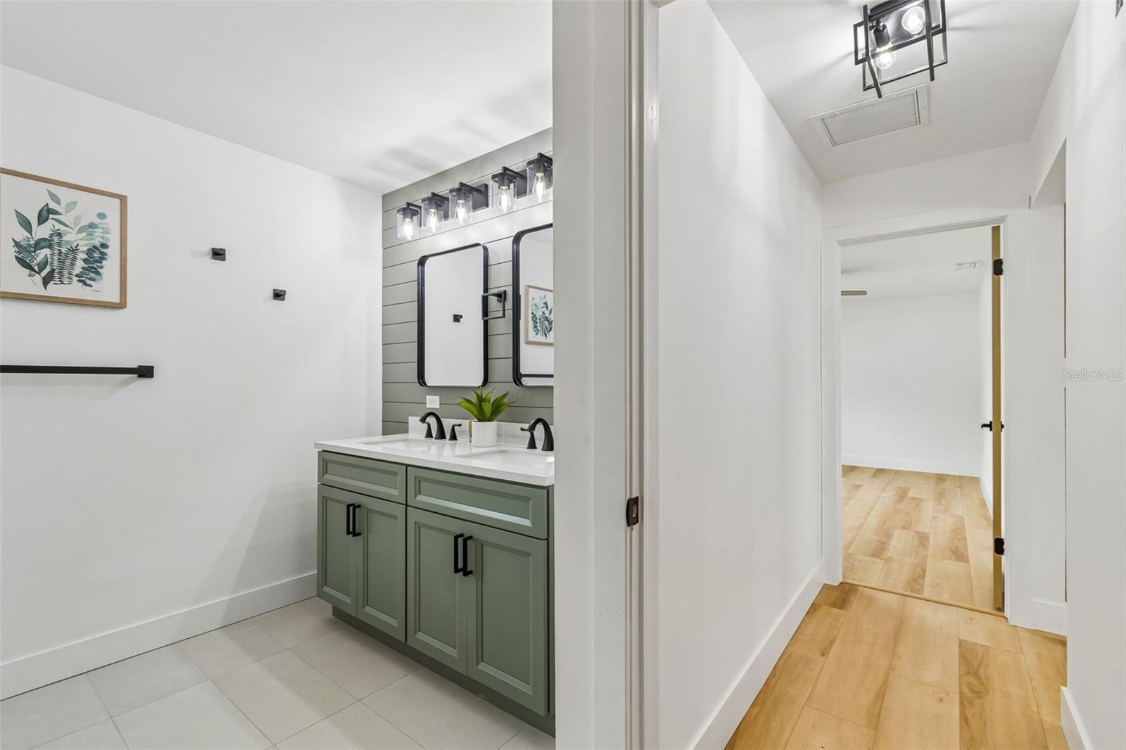 DOVE HOLLOW-UNIT I - Residential