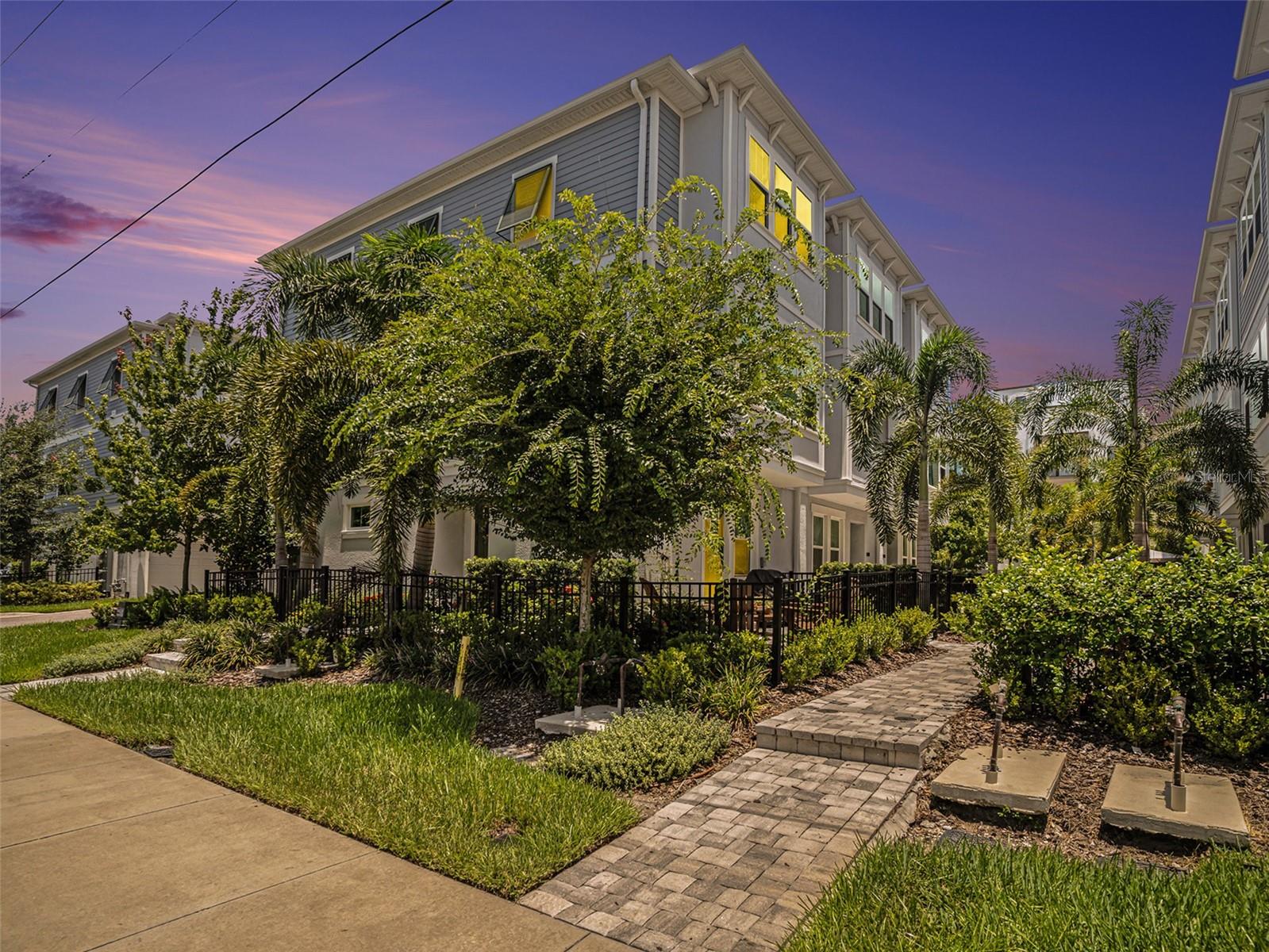 SOUTH TAMPANIA TOWNHOMES - Residential