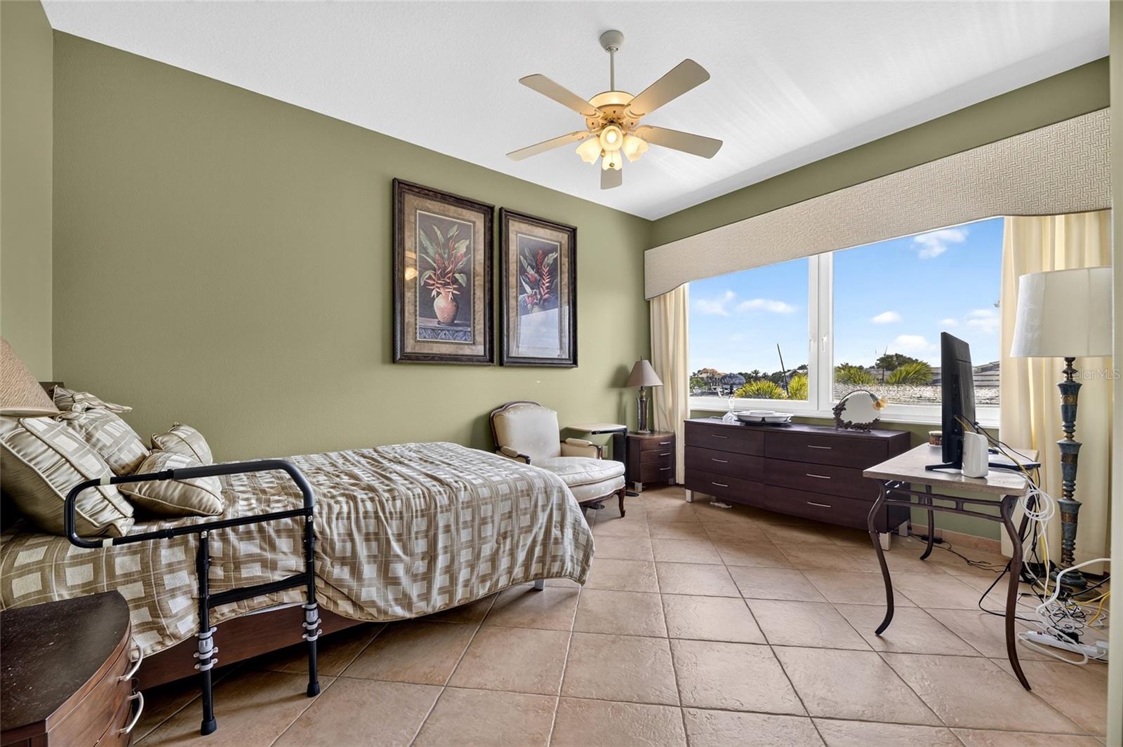 SYMPHONY ISLES UNIT TWO - Residential