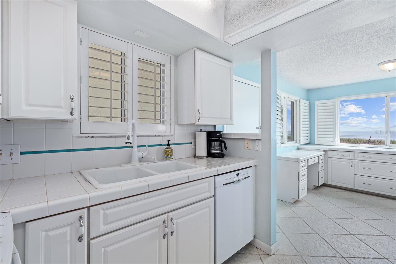 OCEAN BREEZE CONDO CLUB II - Residential