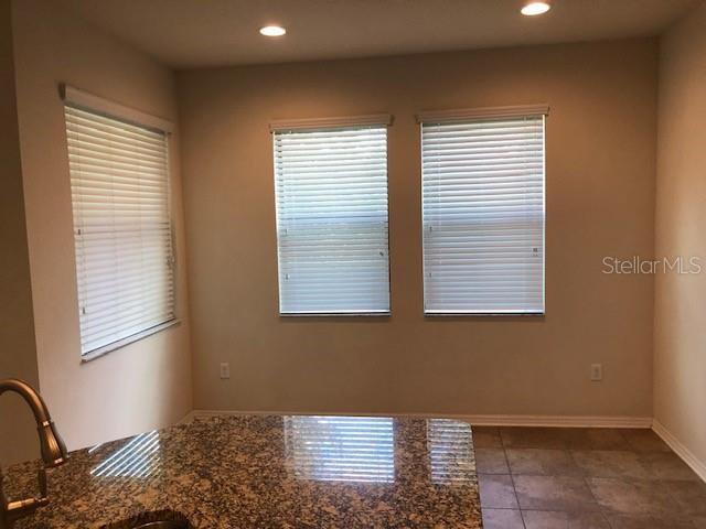 MAPLE GLEN/7 OAKS - Residential Lease