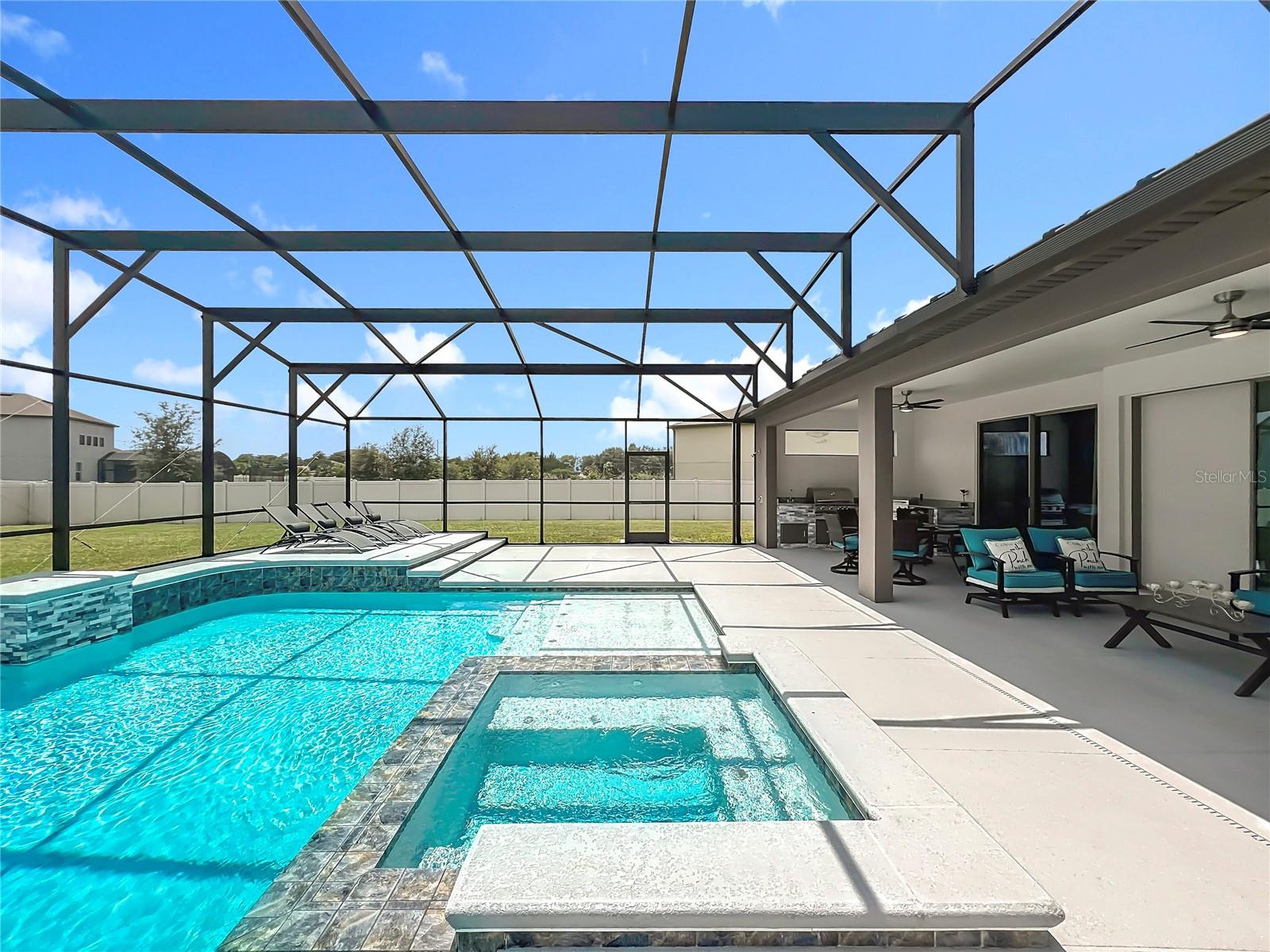ESTATES/LK PICKETT-PH 2 - Residential
