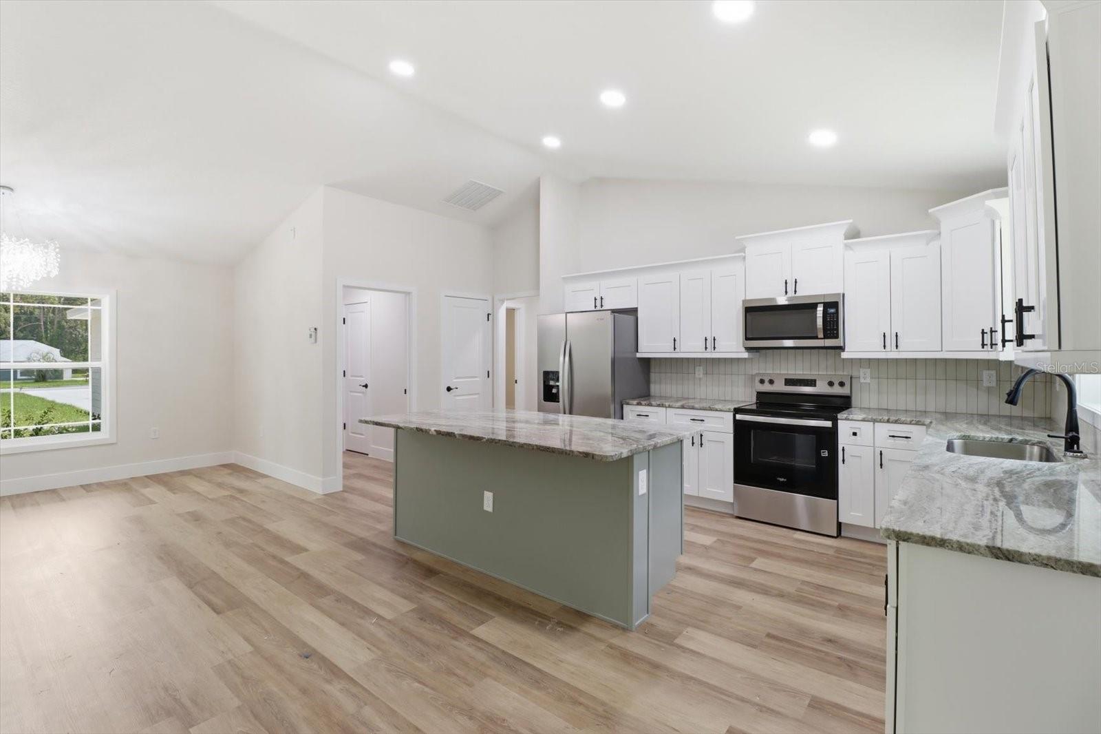 CITRUS HILLS 1ST ADD - Residential