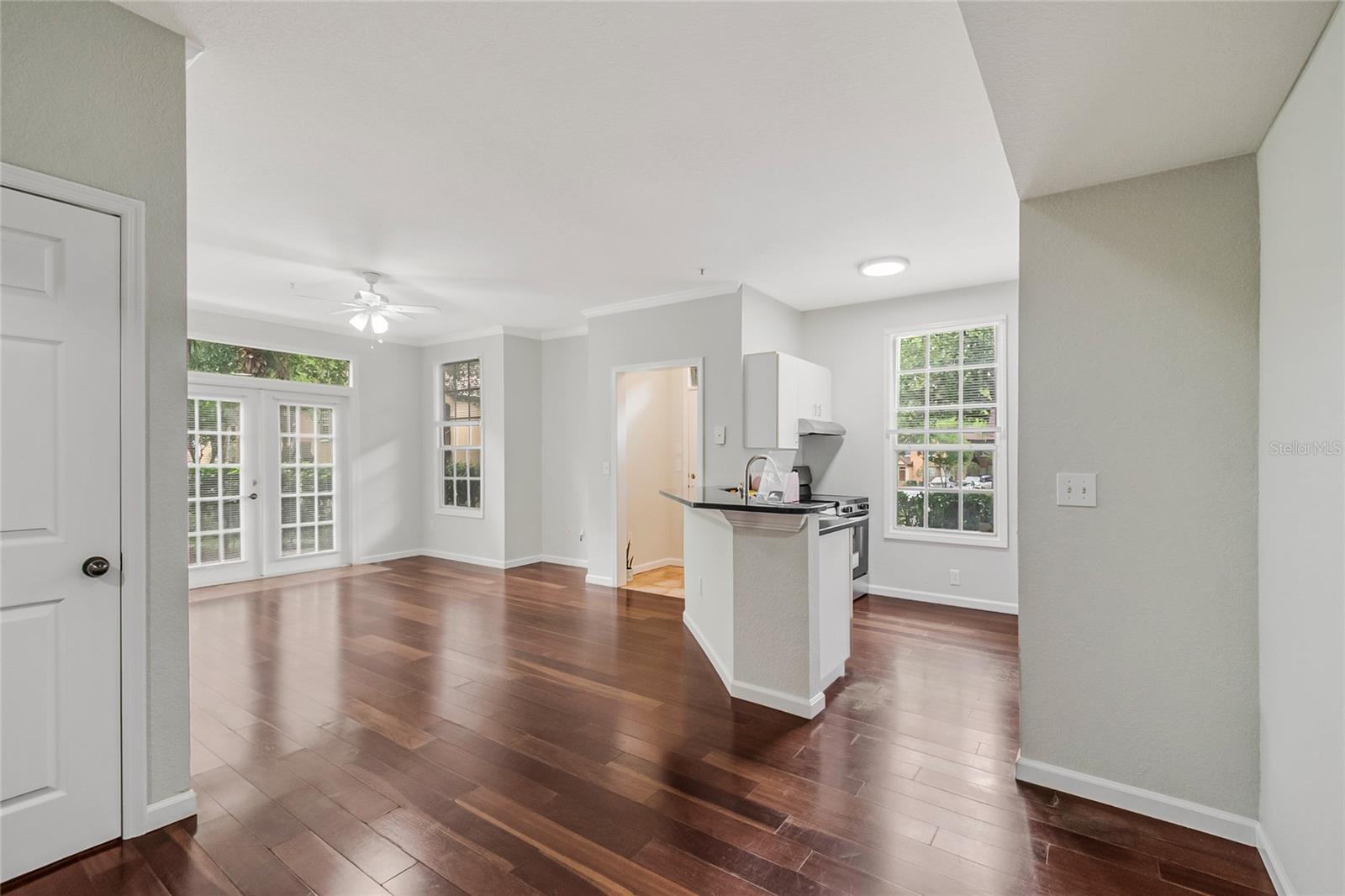 AZUR/METROWEST - Residential