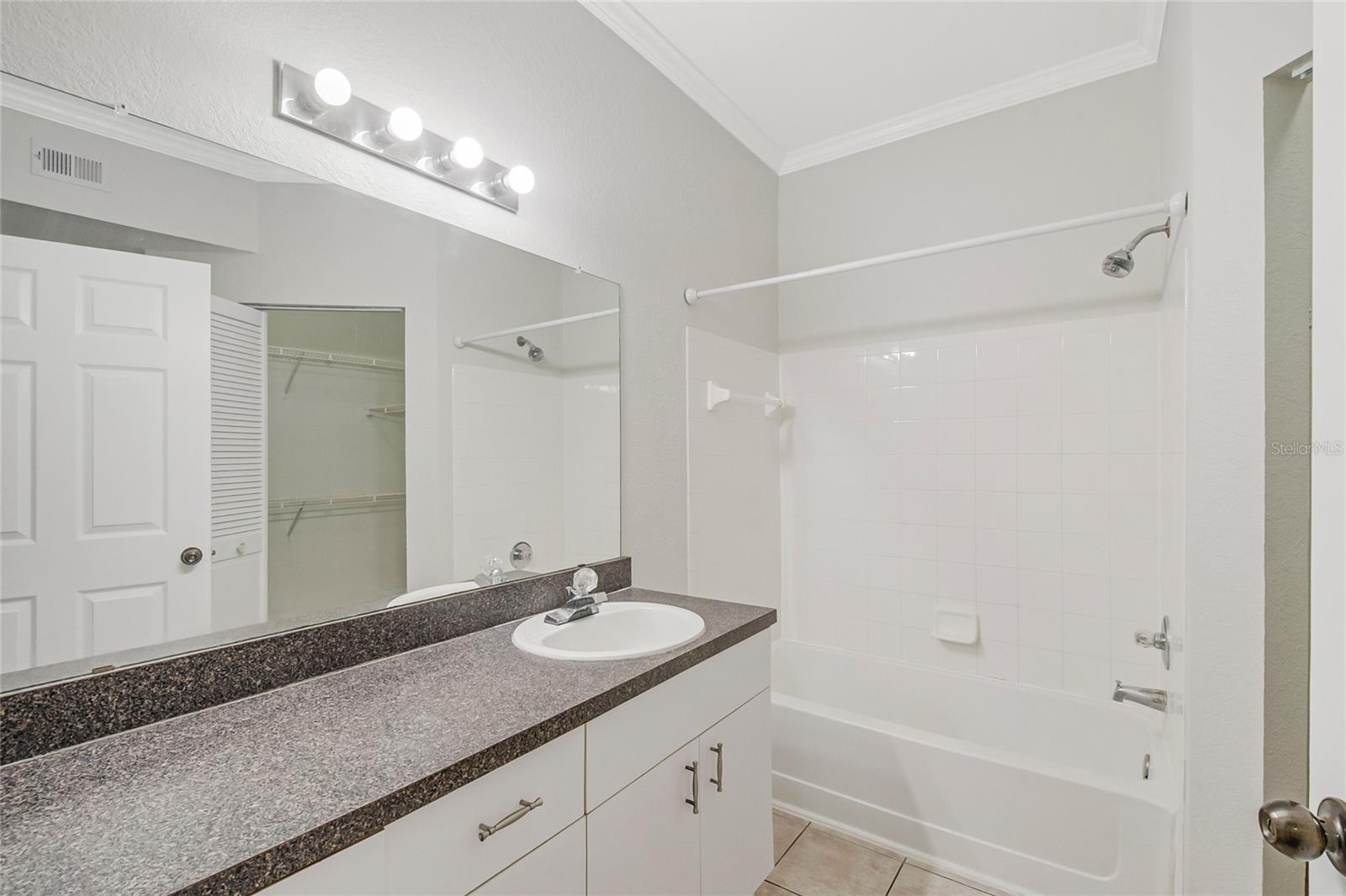 AZUR/METROWEST - Residential