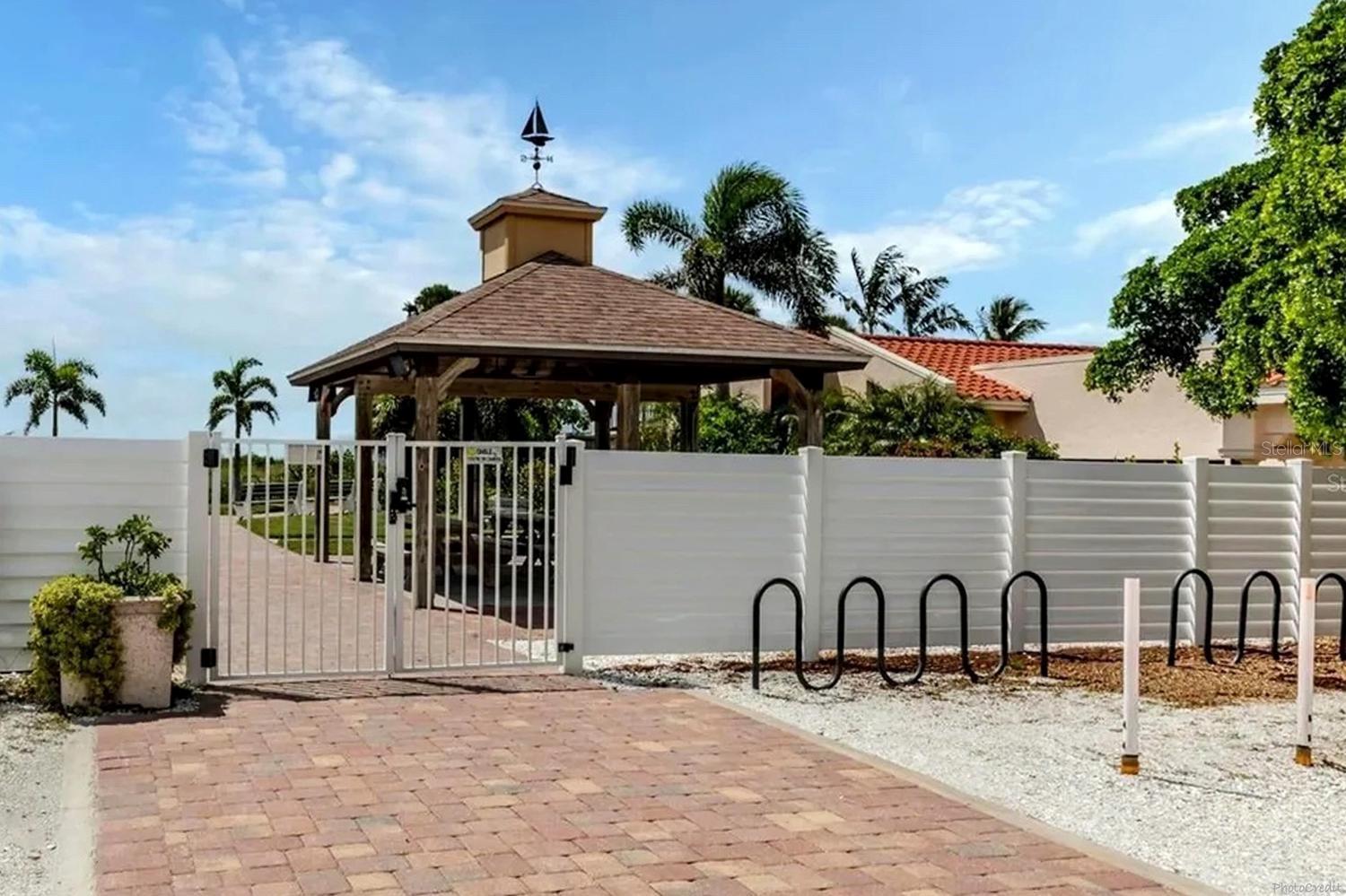 GOLDEN BEACH SUB - Residential