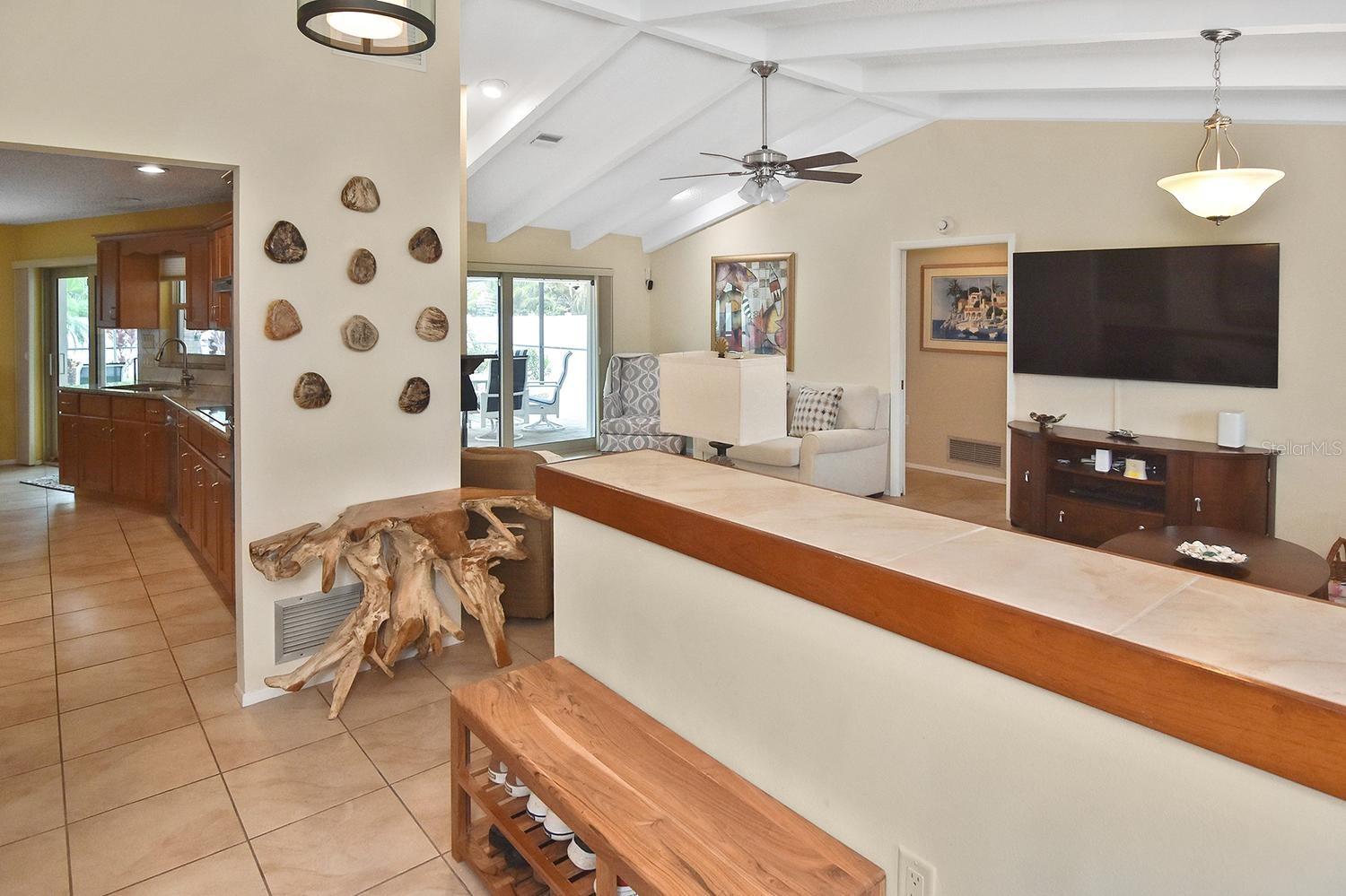 GOLDEN BEACH SUB - Residential