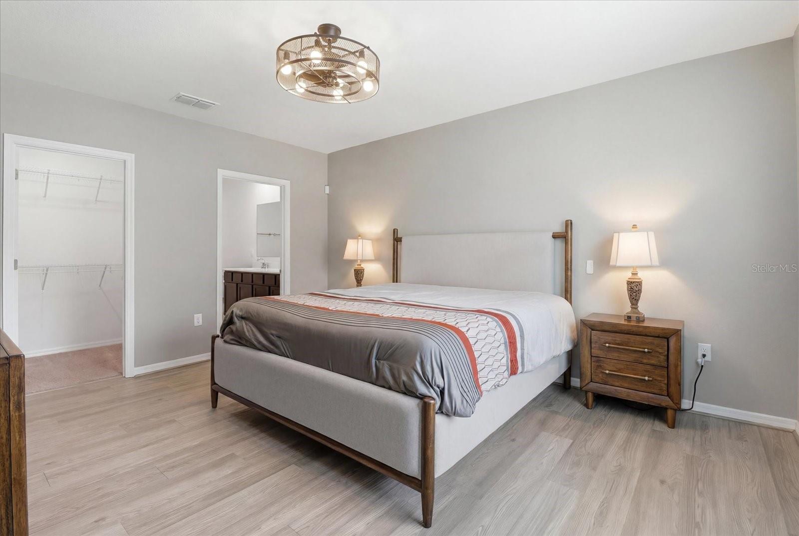 ROYAL HIGHLANDS - Residential