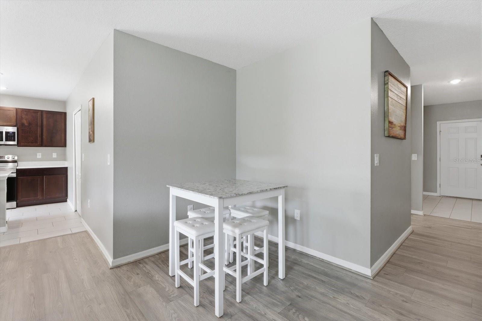 ROYAL HIGHLANDS - Residential