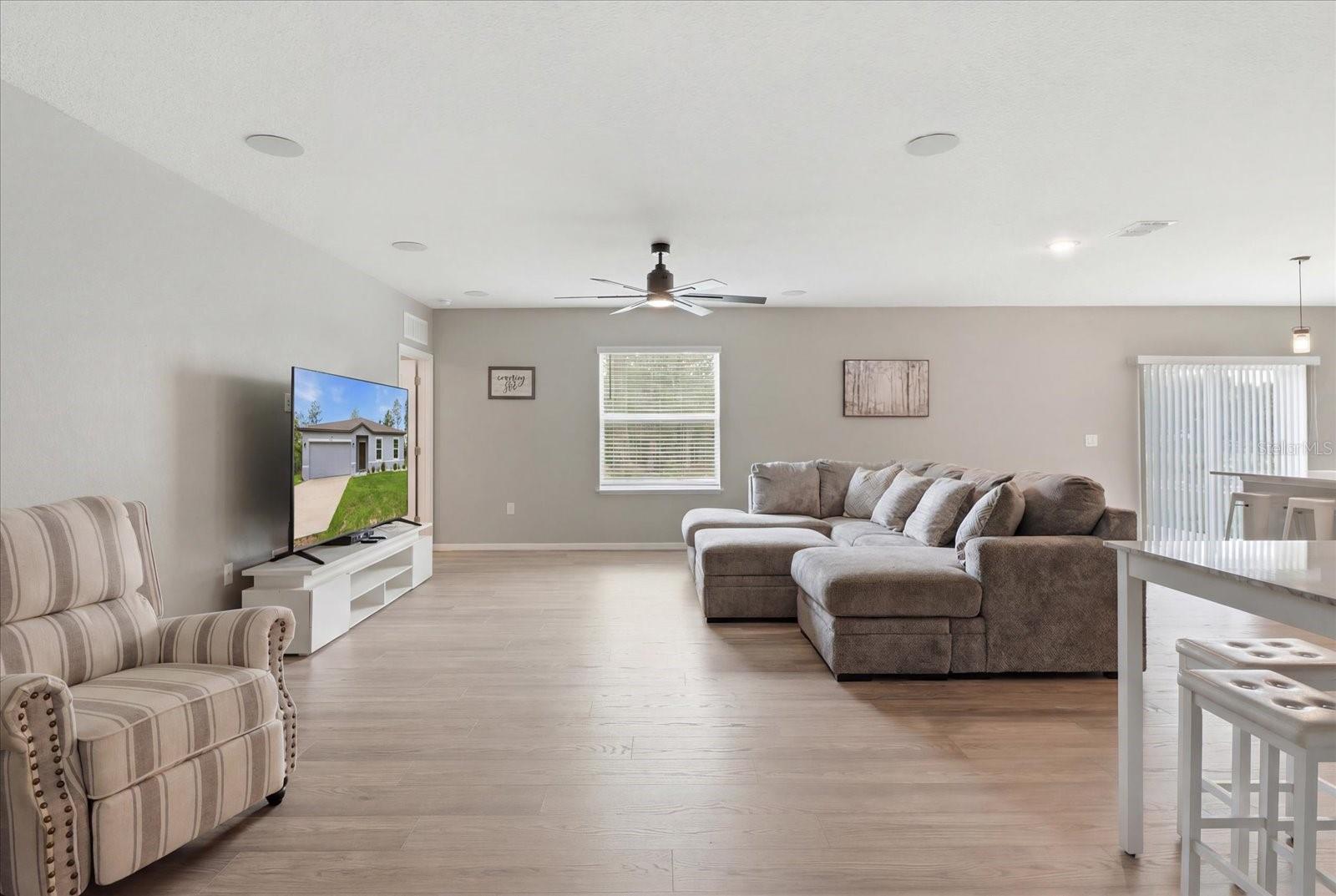 ROYAL HIGHLANDS - Residential